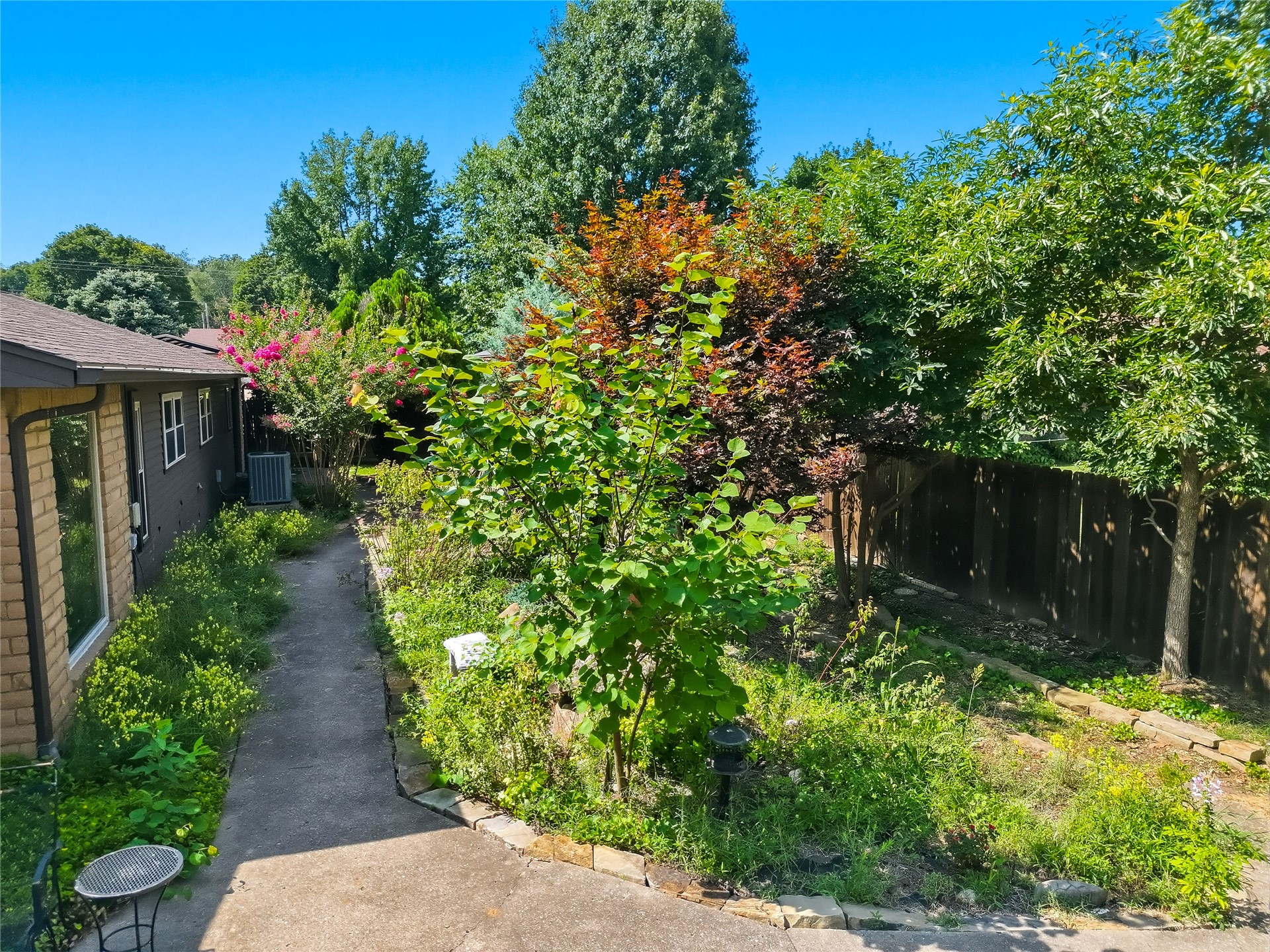 1001 W Cedar Street Stilwell OK 74960