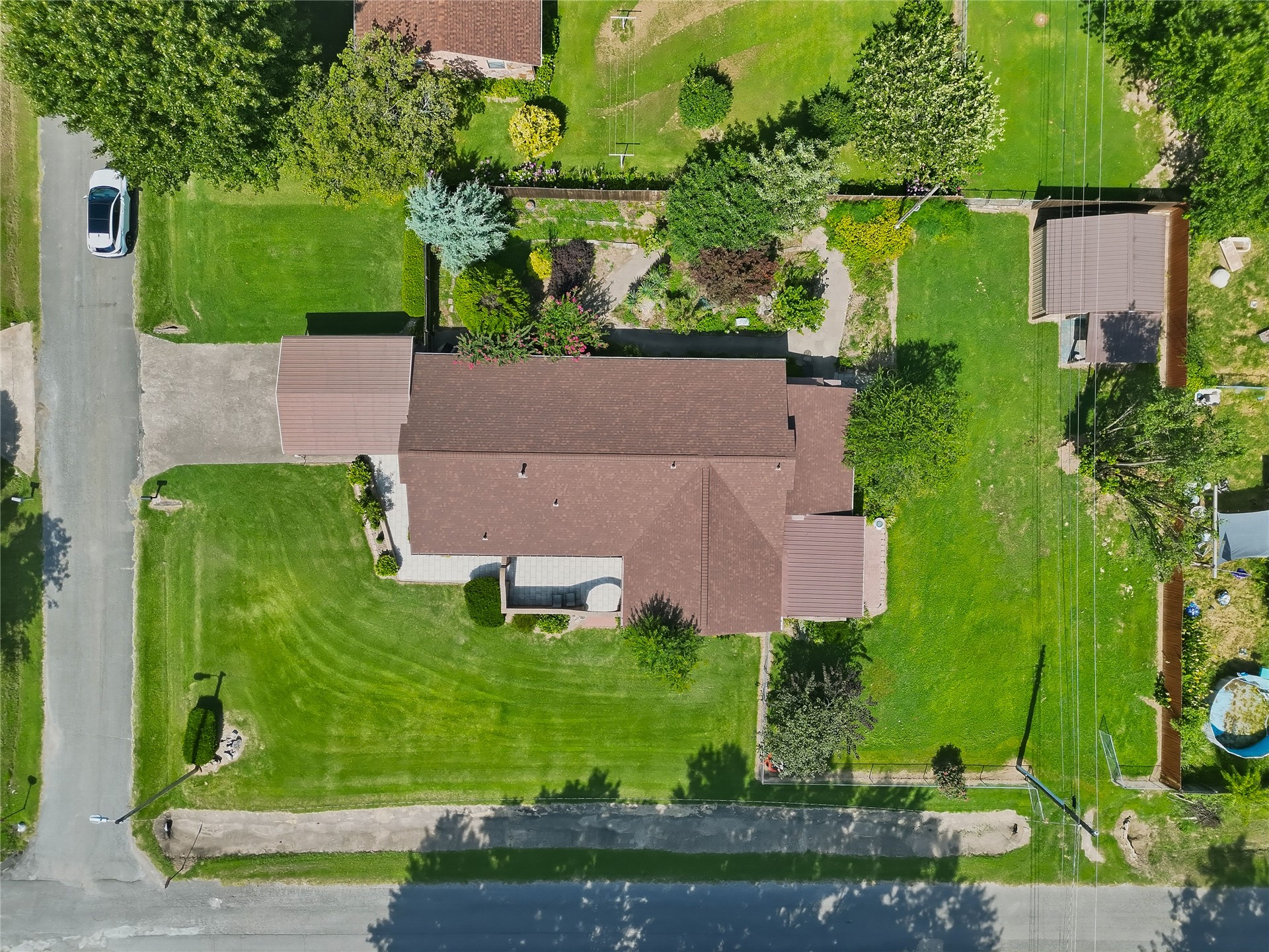 1001 W Cedar Street Stilwell OK 74960