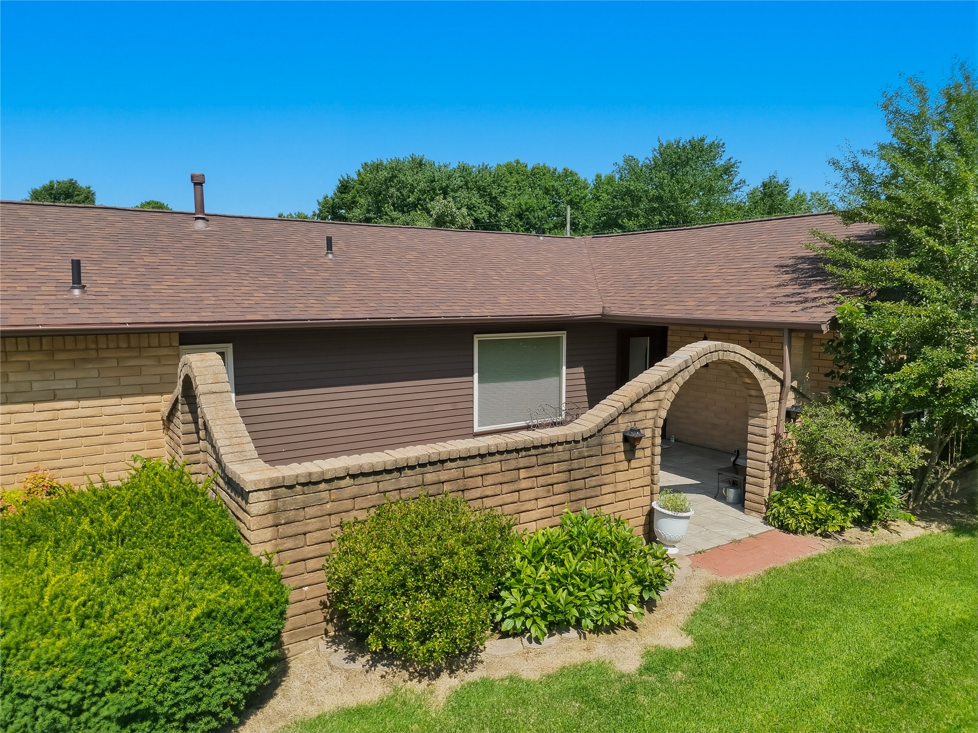 1001 W Cedar Street Stilwell OK 74960