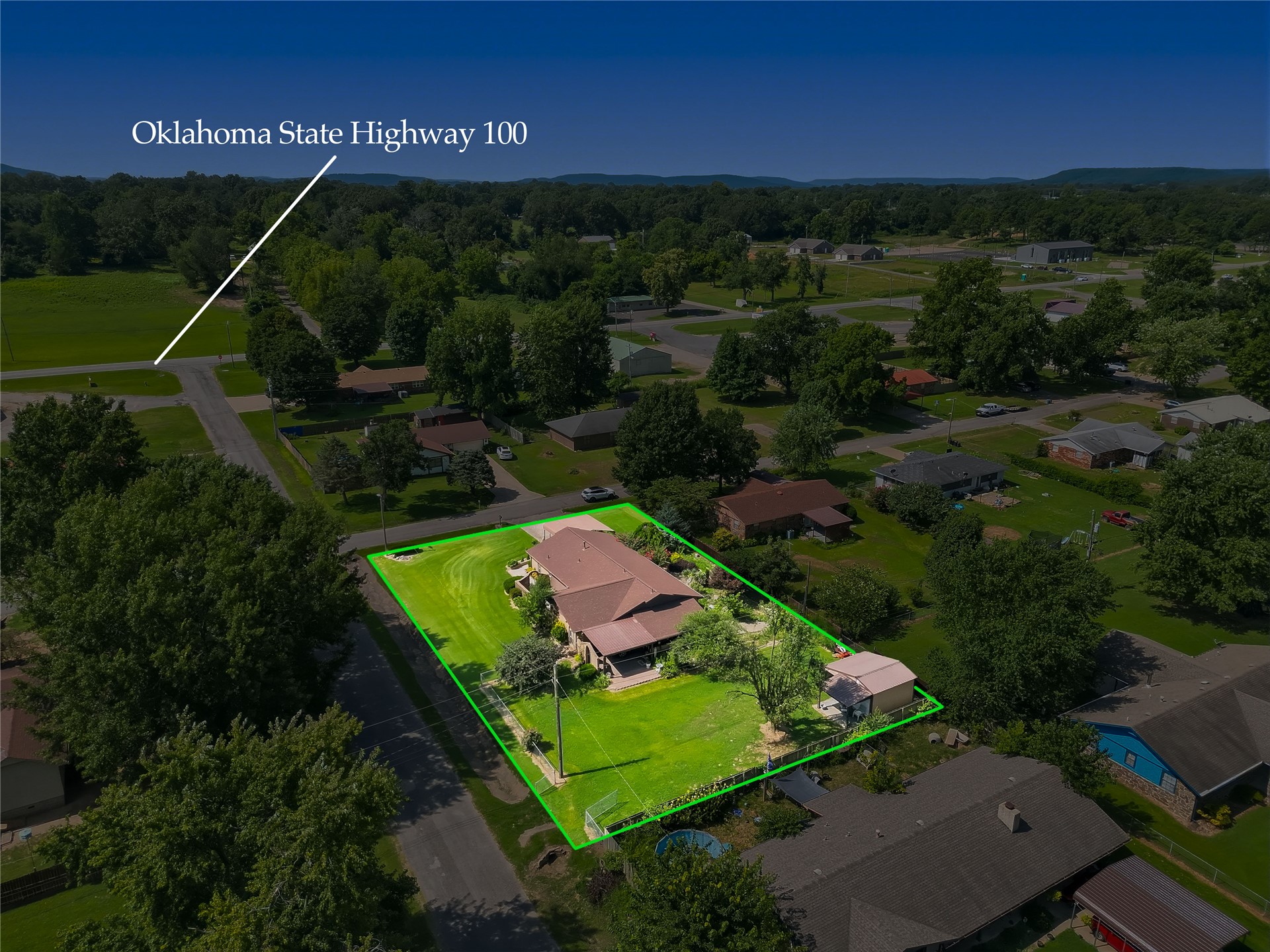 1001 W Cedar Street Stilwell OK 74960