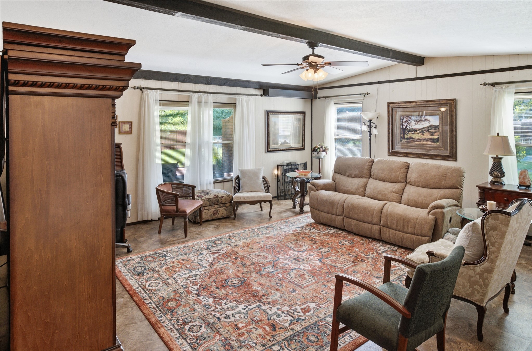 1001 W Cedar Street Stilwell OK 74960