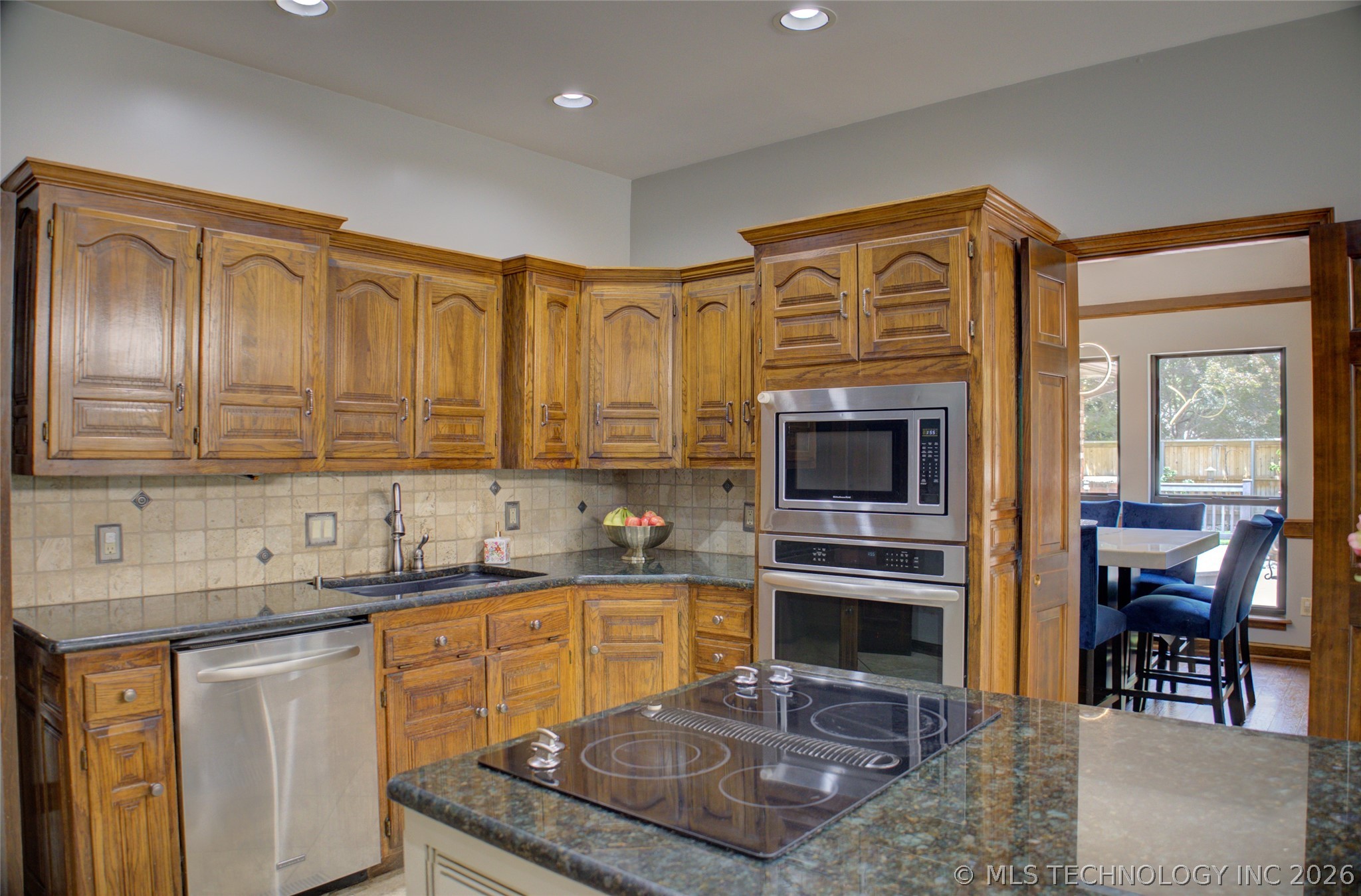 6921 E 86th Place Tulsa OK 74133
