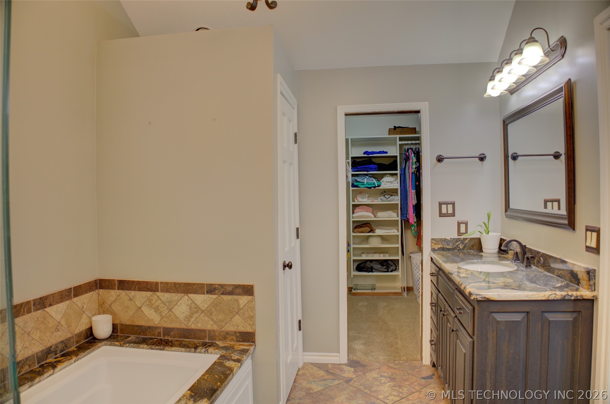 6921 E 86th Place Tulsa OK 74133