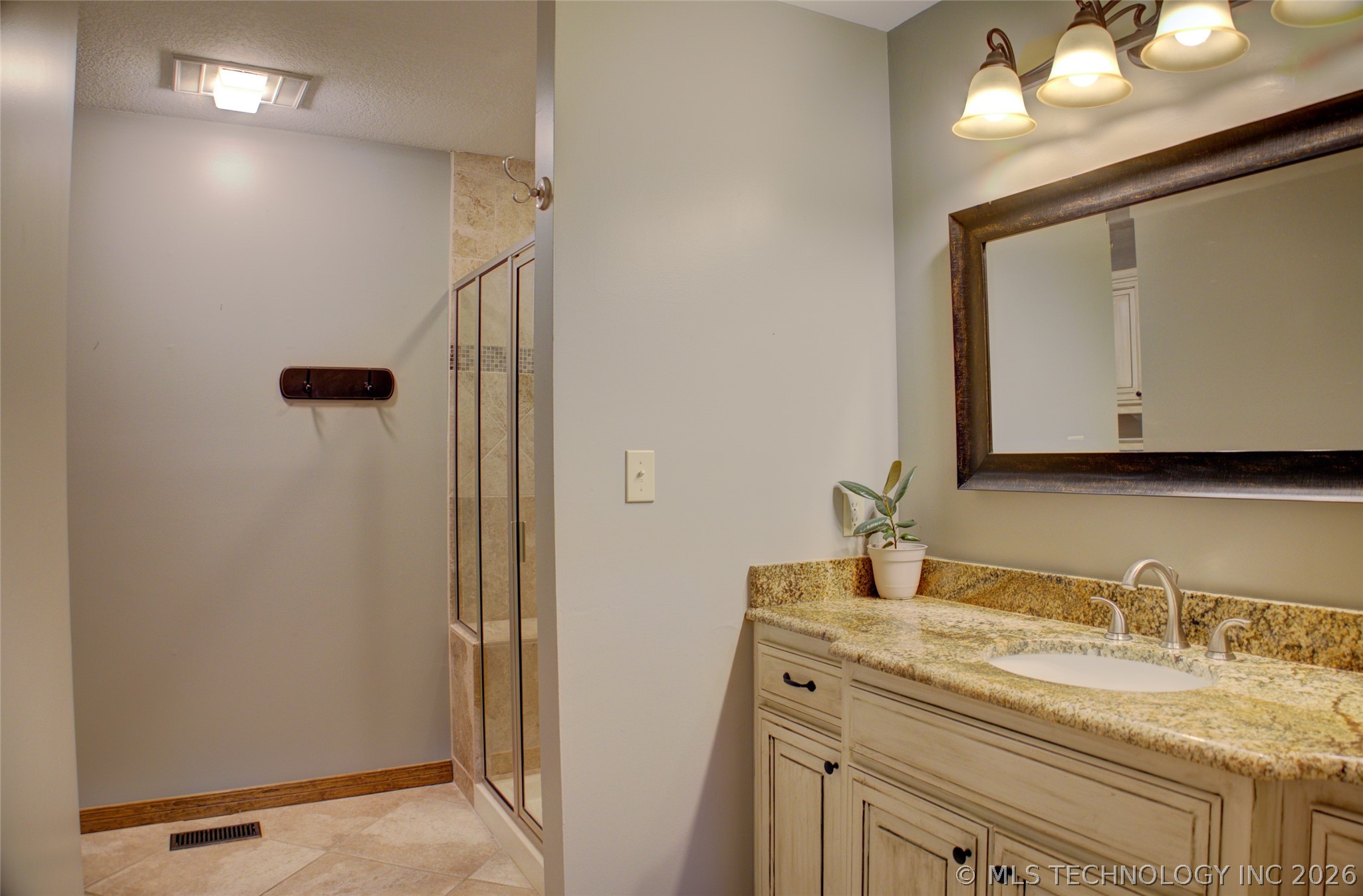 6921 E 86th Place Tulsa OK 74133
