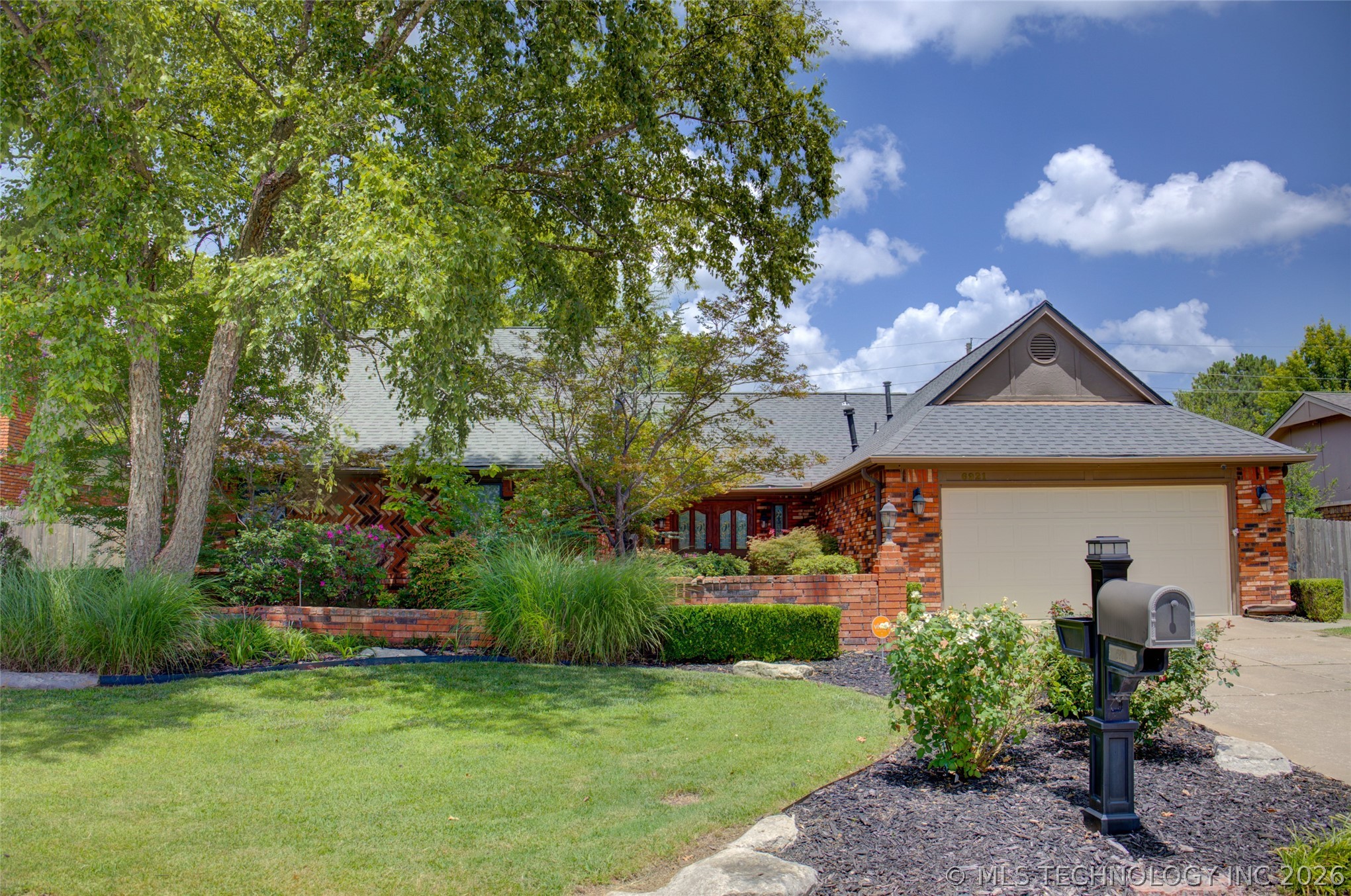 6921 E 86th Place Tulsa OK 74133