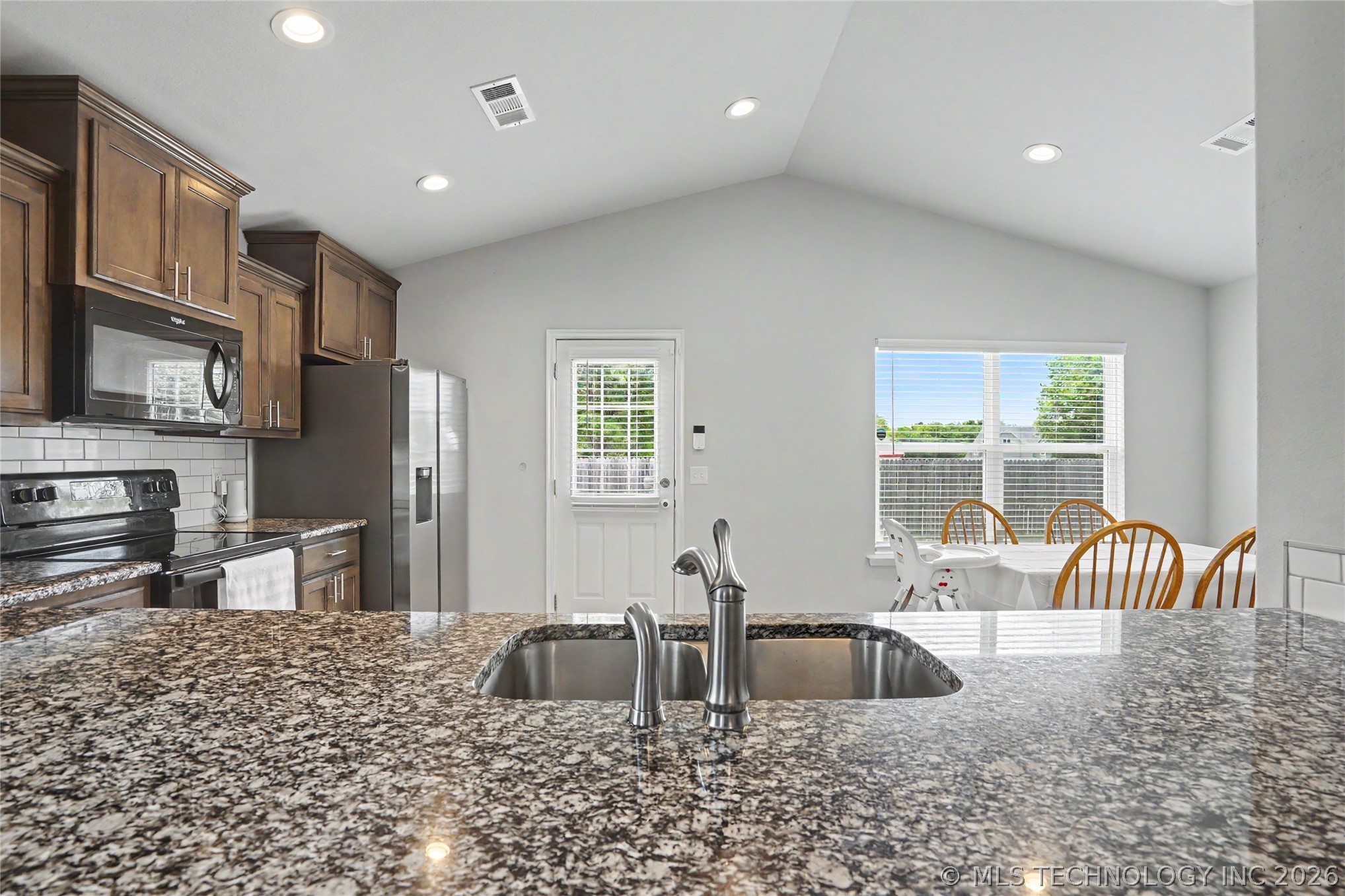 9018 S 253rd Eastavenue Broken Arrow OK 74014