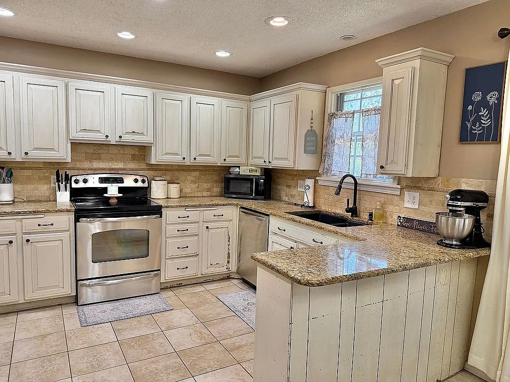 412 Beaumont Court Cleveland OK 74020