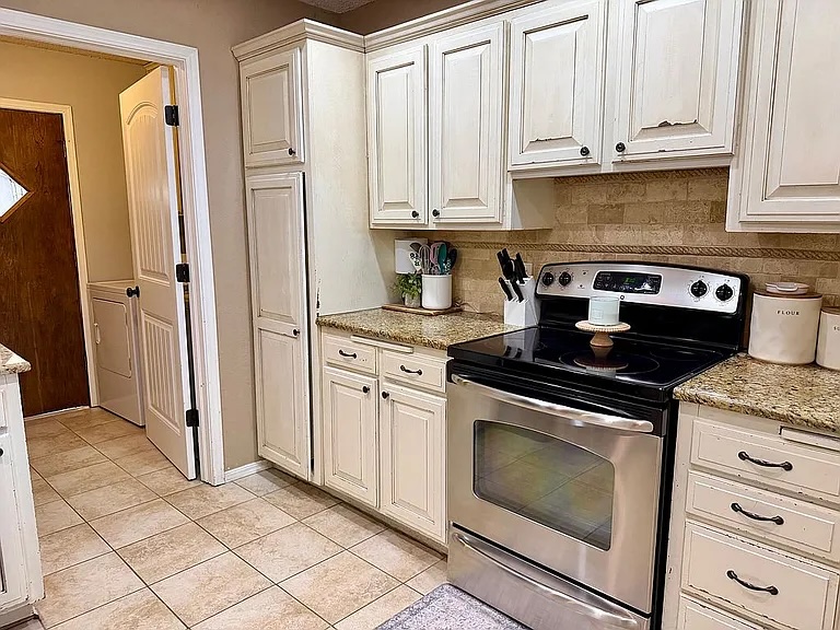 412 Beaumont Court Cleveland OK 74020