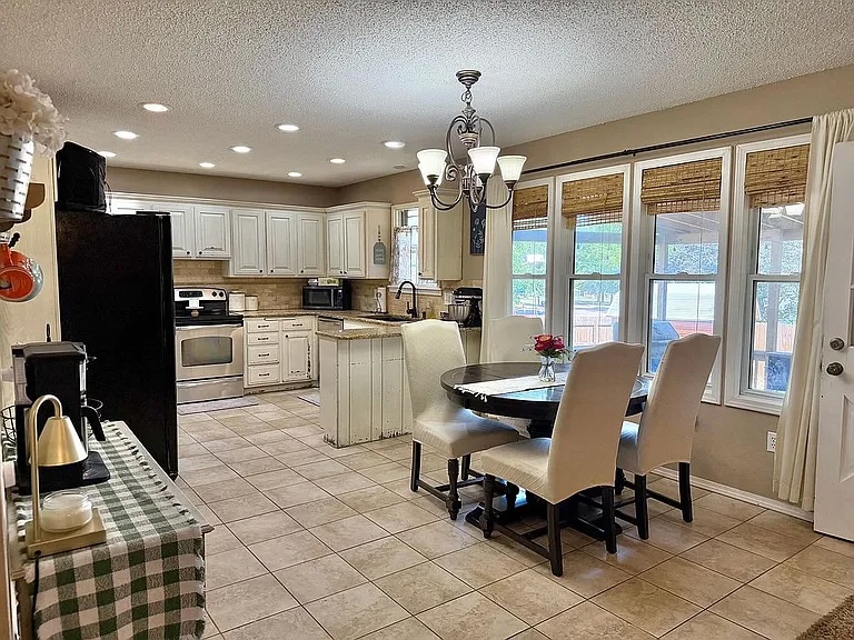 412 Beaumont Court Cleveland OK 74020
