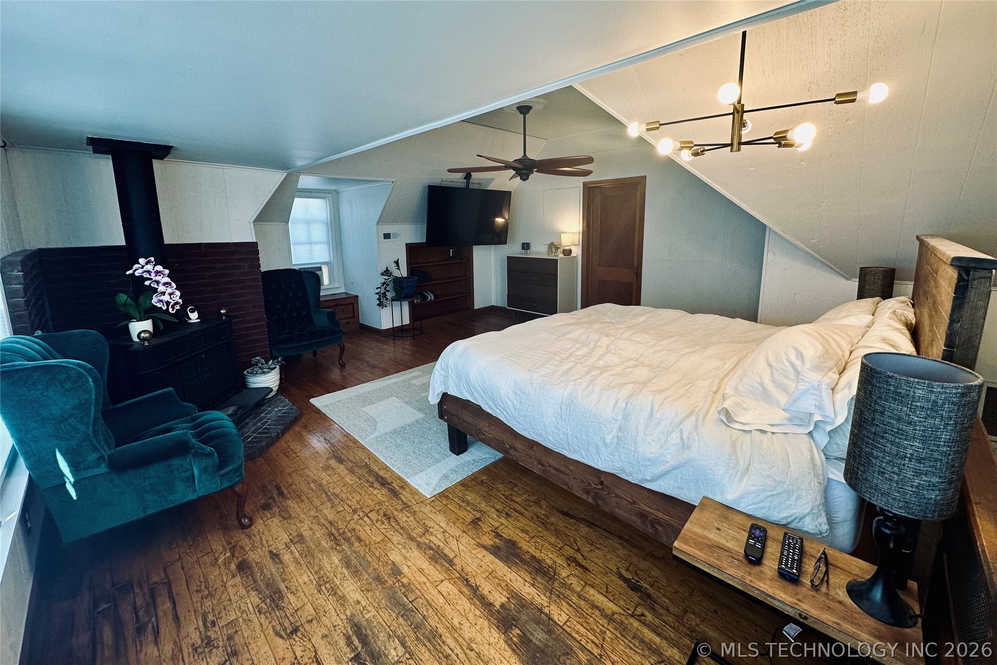 2708 E 14th Place Tulsa OK 74104