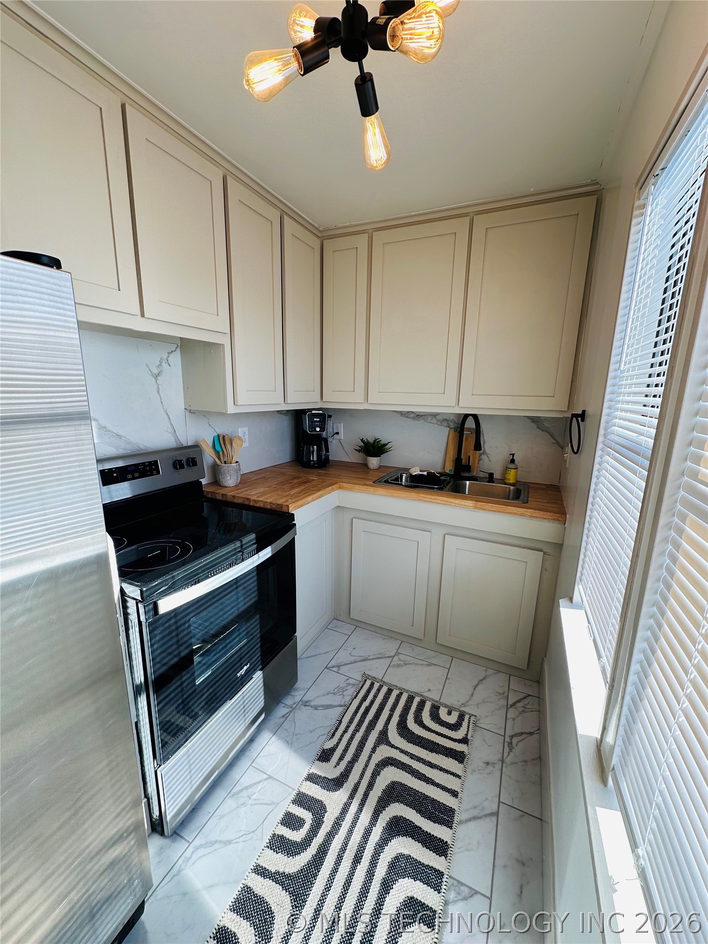 2708 E 14th Place Tulsa OK 74104