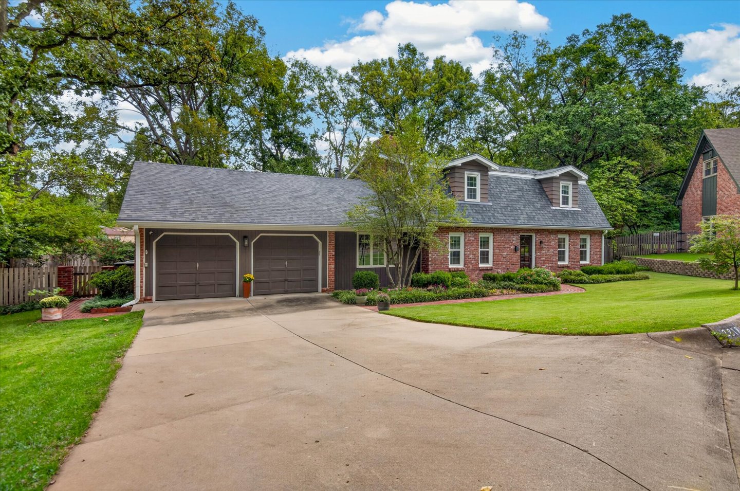 2818 Redhawe Bartlesville OK 74006
