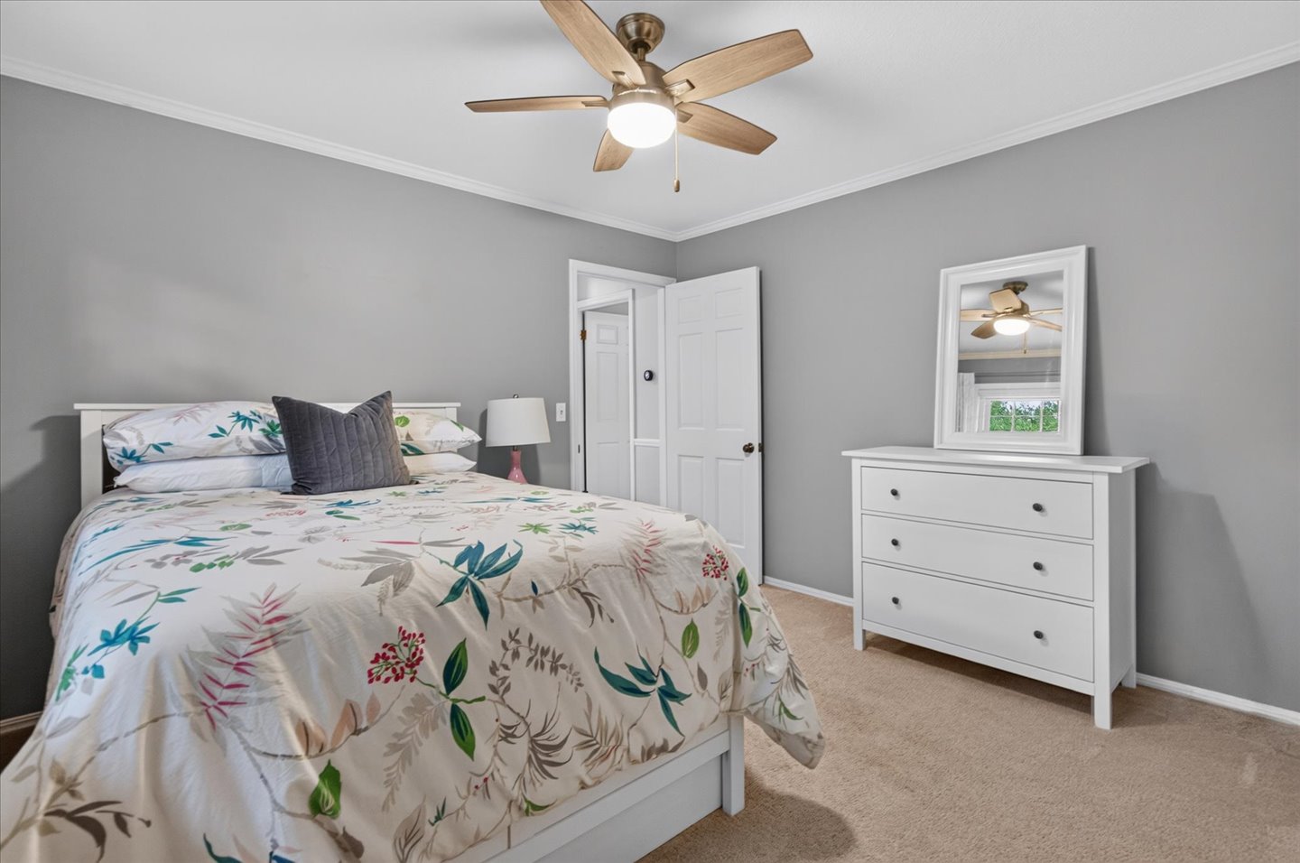 2818 Redhawe Bartlesville OK 74006