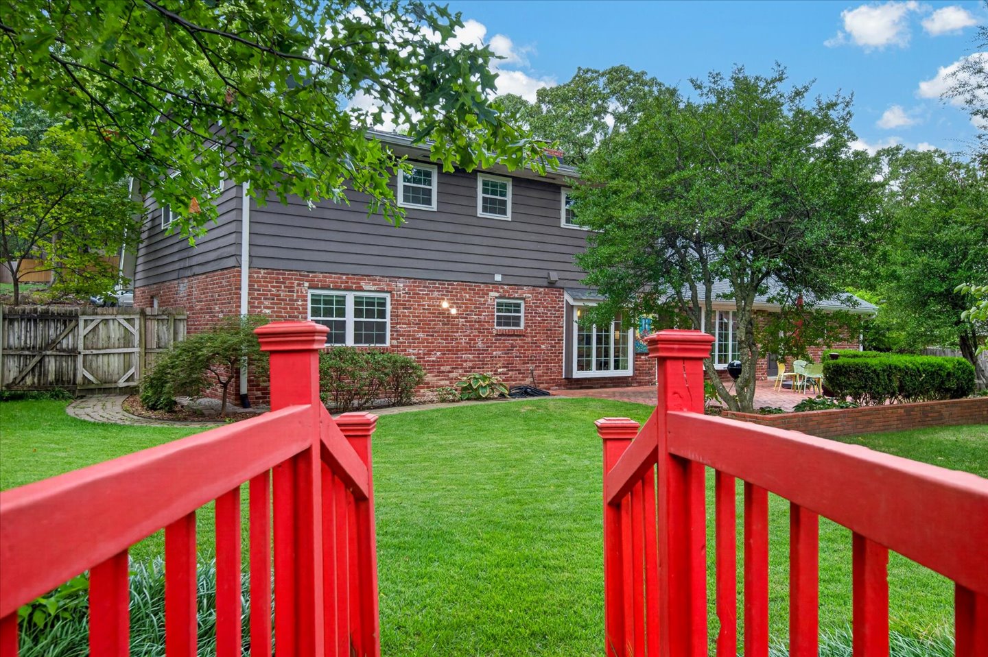 2818 Redhawe Bartlesville OK 74006