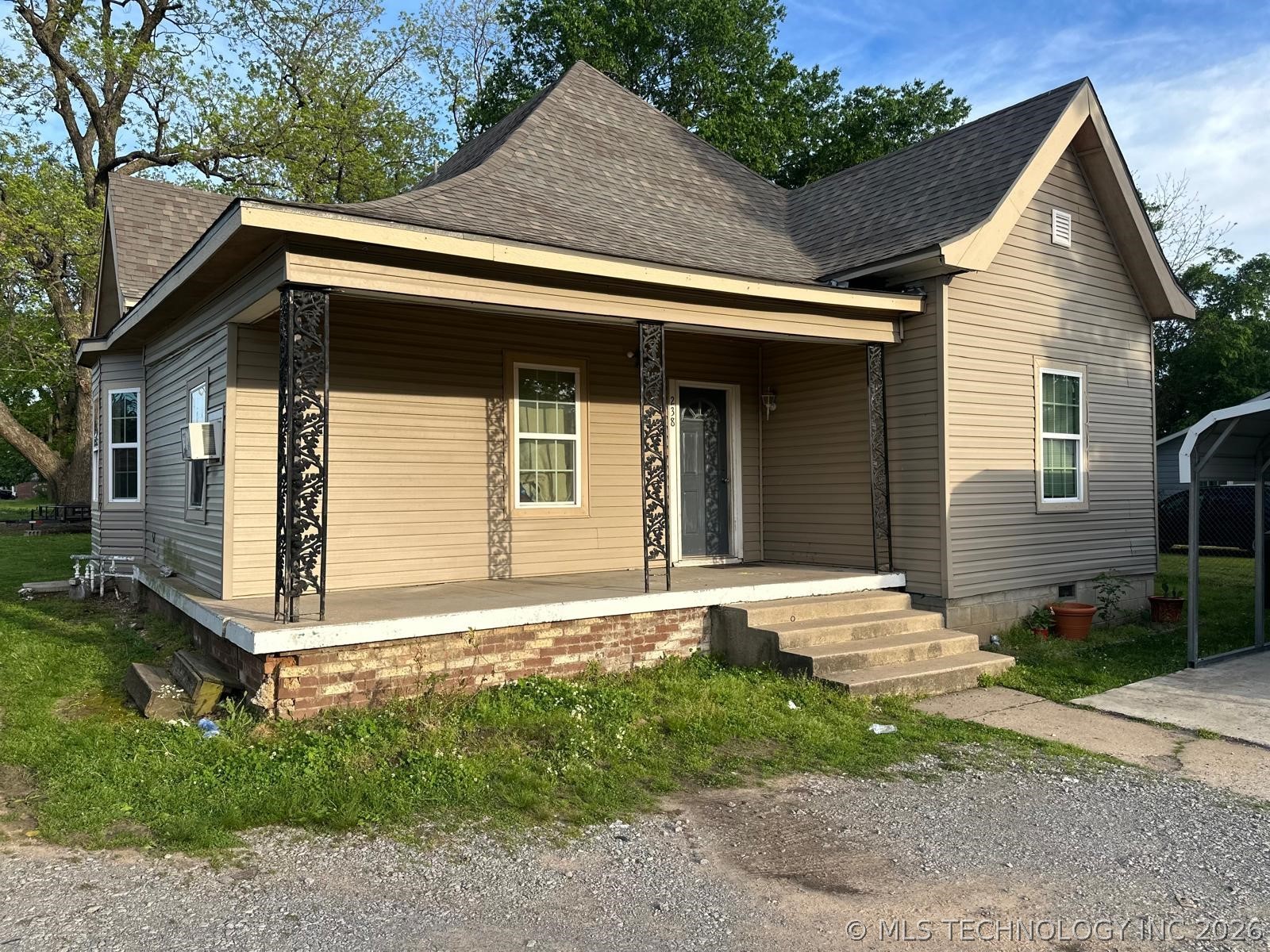 238 S 7th Street Okmulgee OK 74401