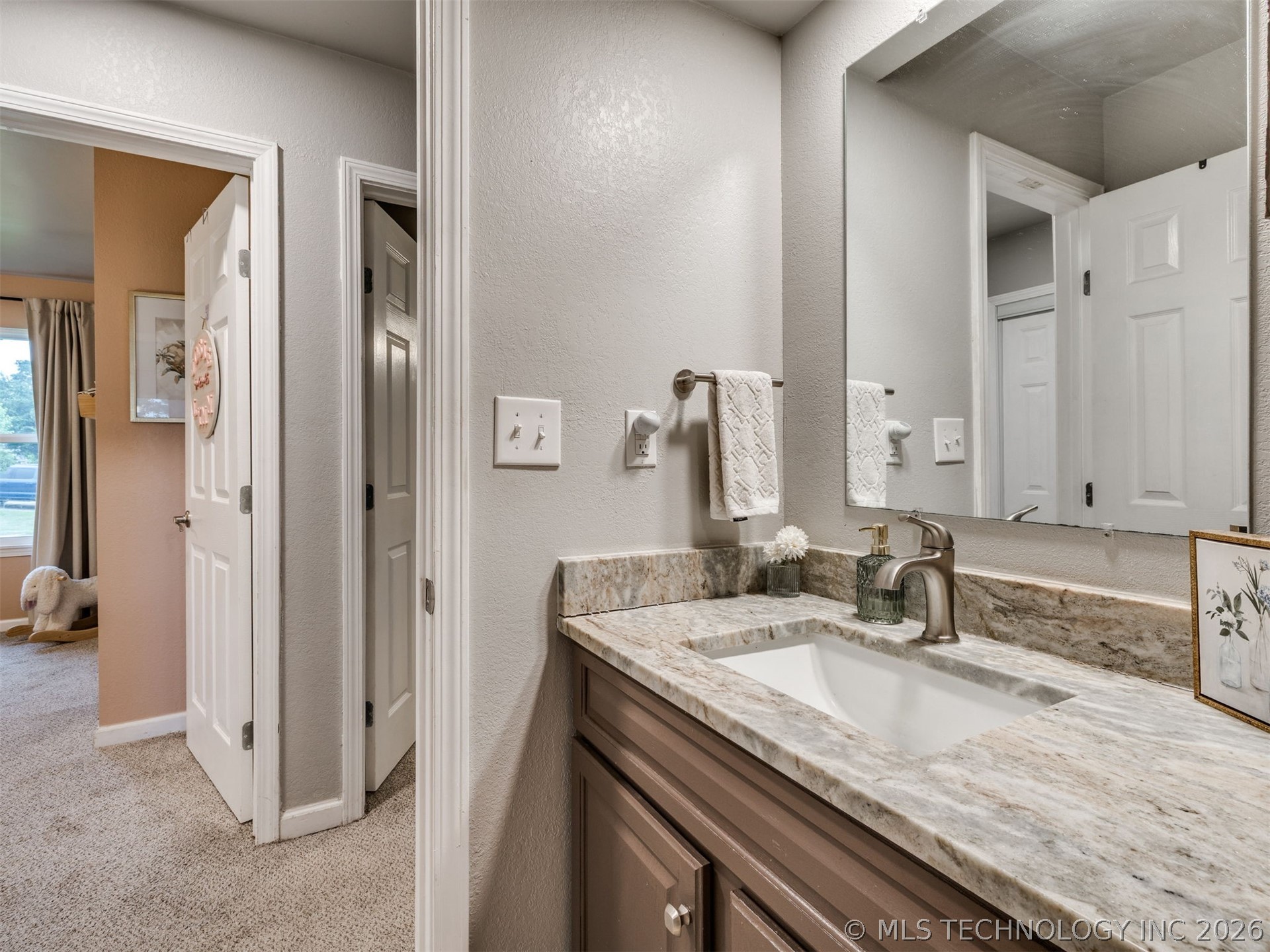 10008 E 33rd Place Tulsa OK 74146