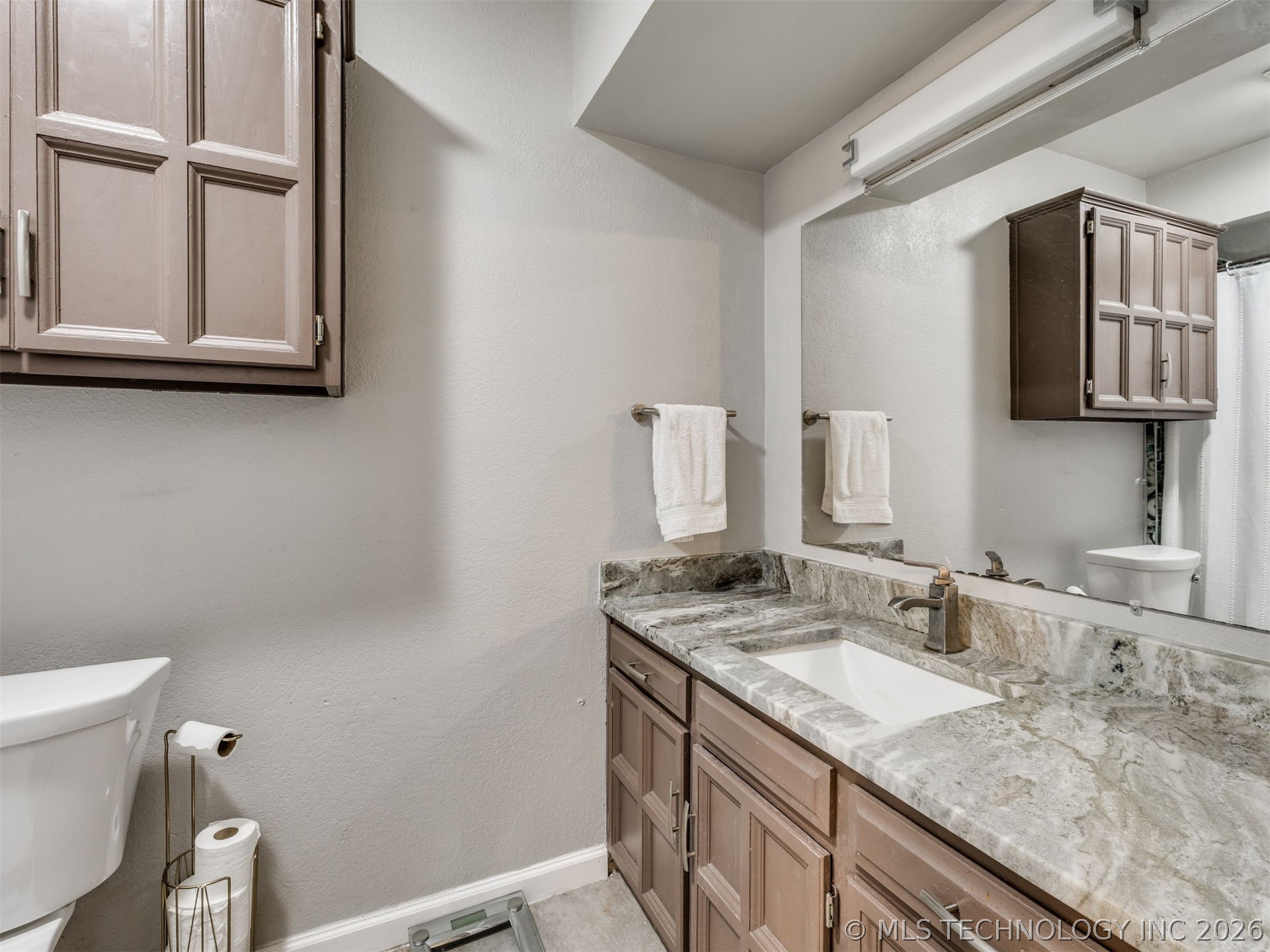 10008 E 33rd Place Tulsa OK 74146