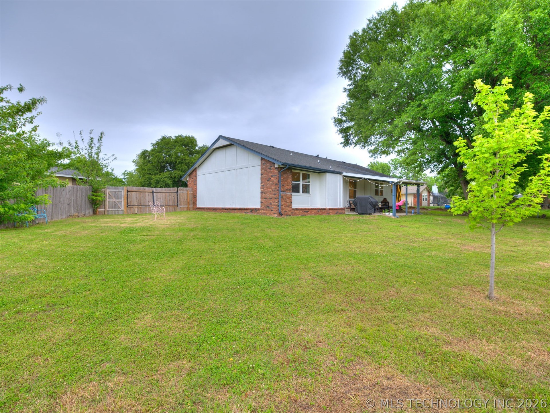 10008 E 33rd Place Tulsa OK 74146
