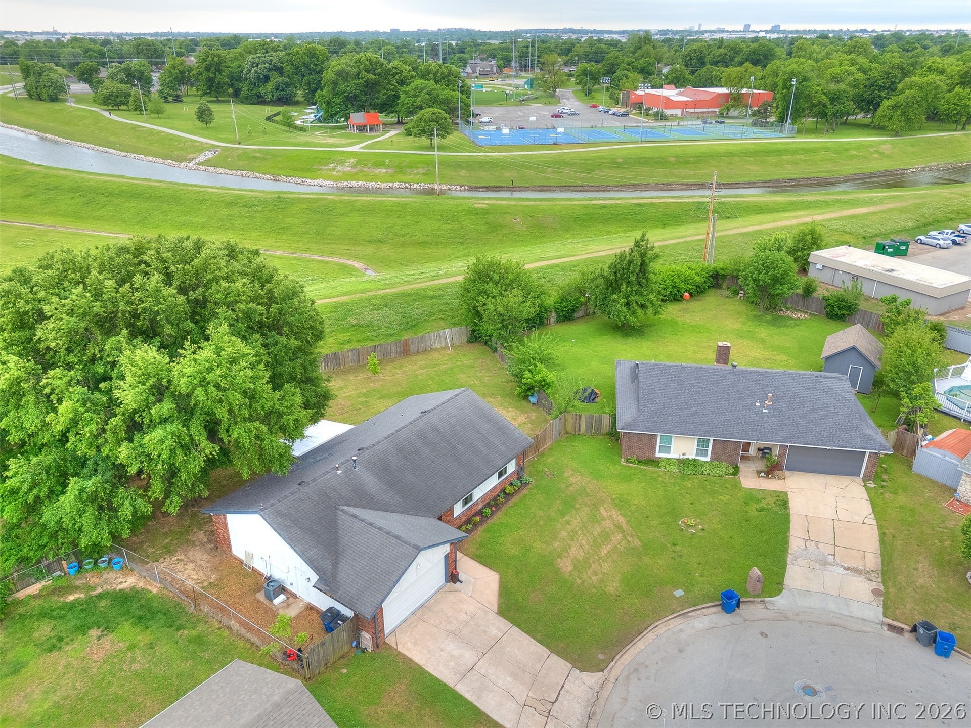 10008 E 33rd Place Tulsa OK 74146