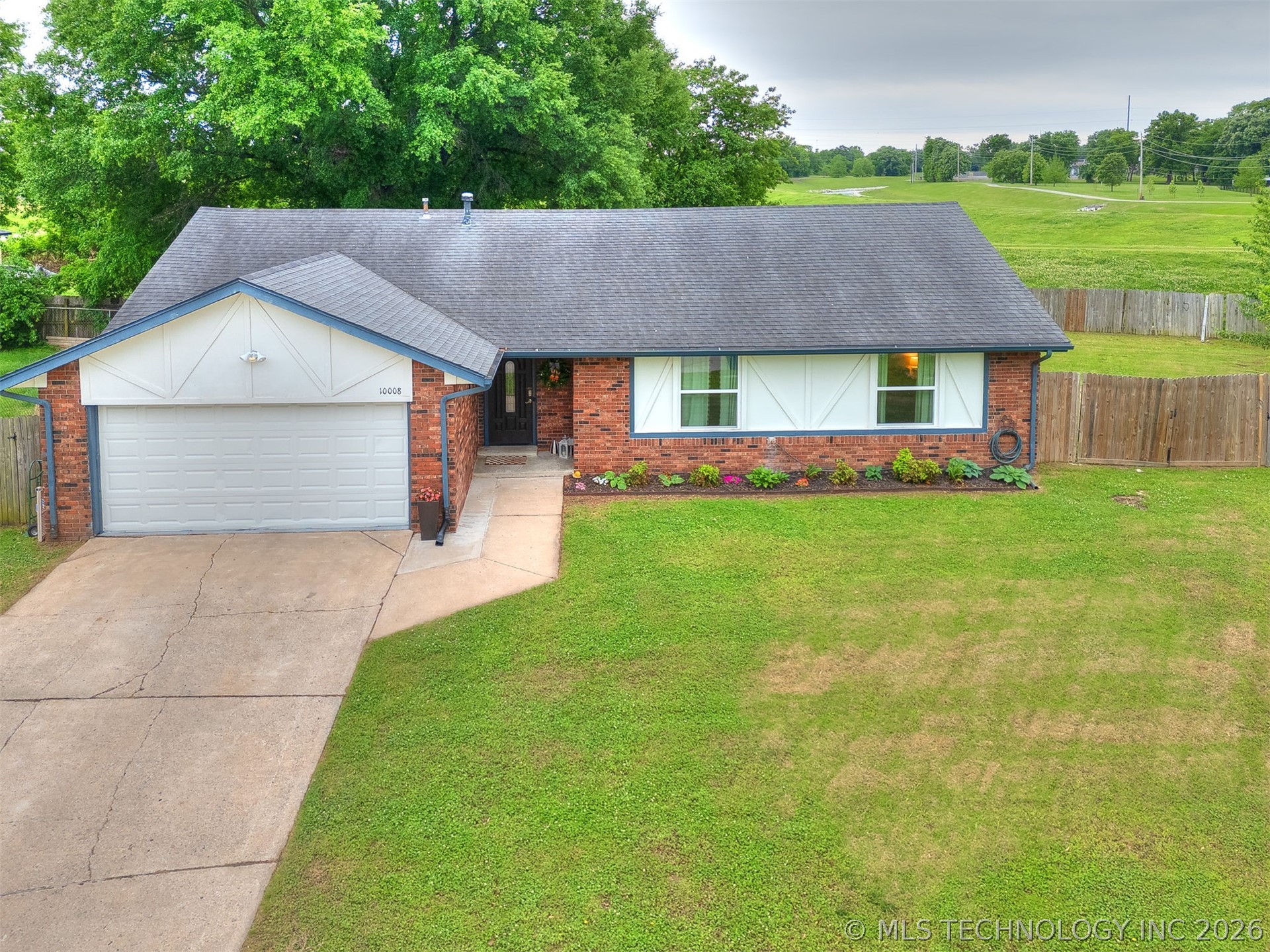 10008 E 33rd Place Tulsa OK 74146