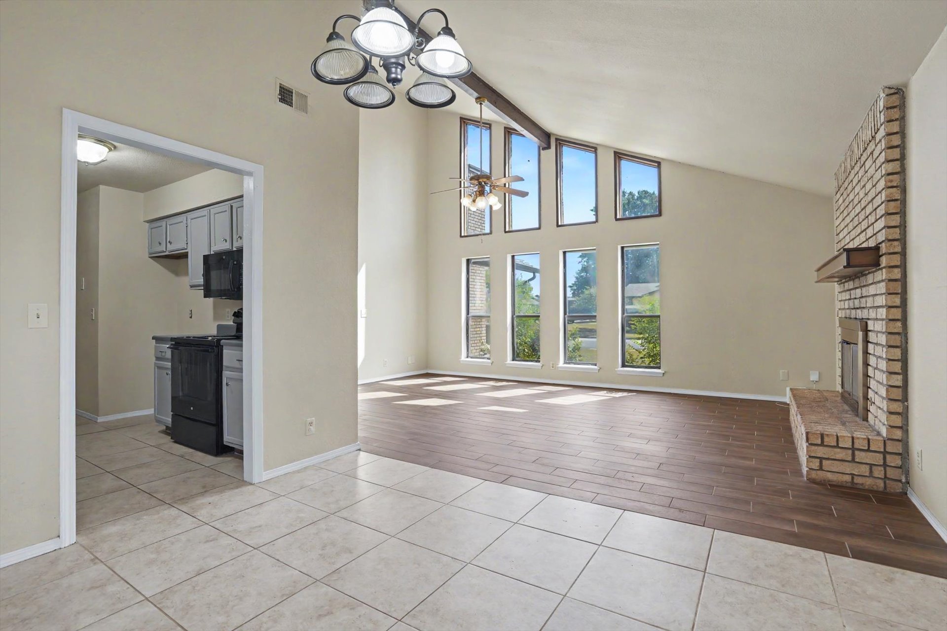 8102 N 122nd East Avenue Owasso OK 74055
