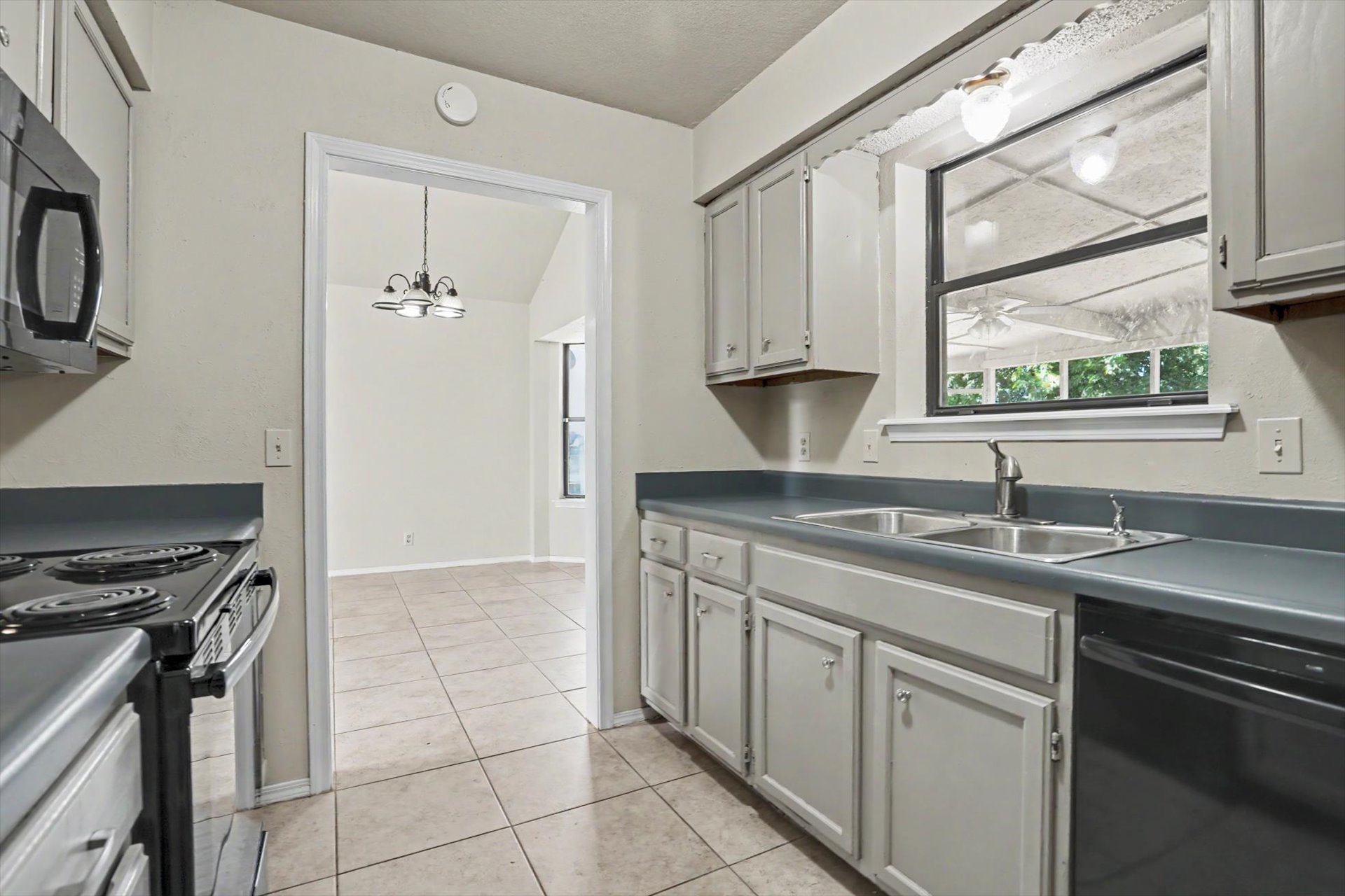 8102 N 122nd East Avenue Owasso OK 74055