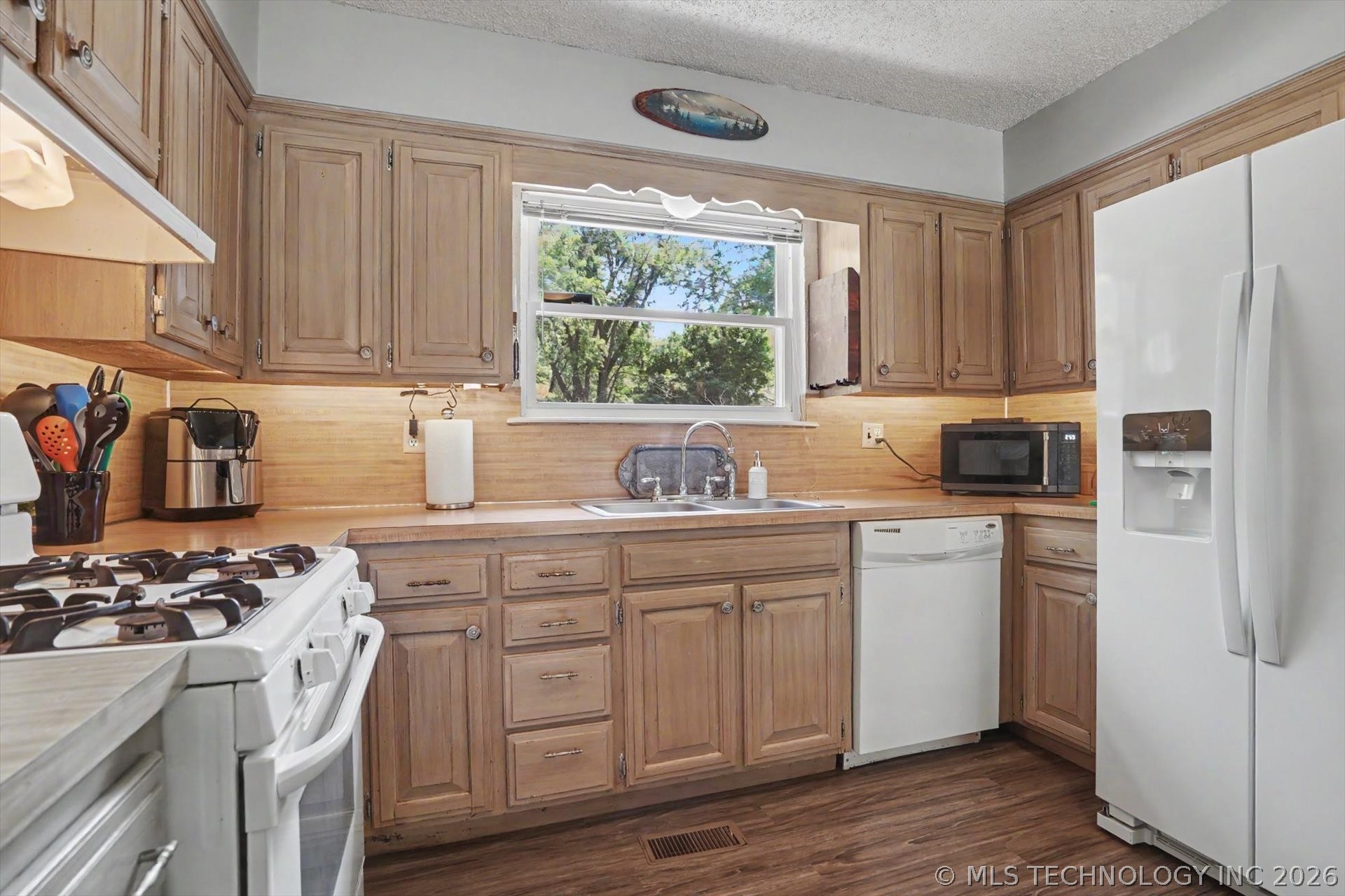 711 W 27th Street Sand Springs OK 74063