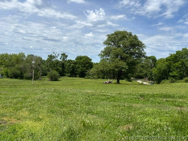 721 Hill Locust Grove OK 74352