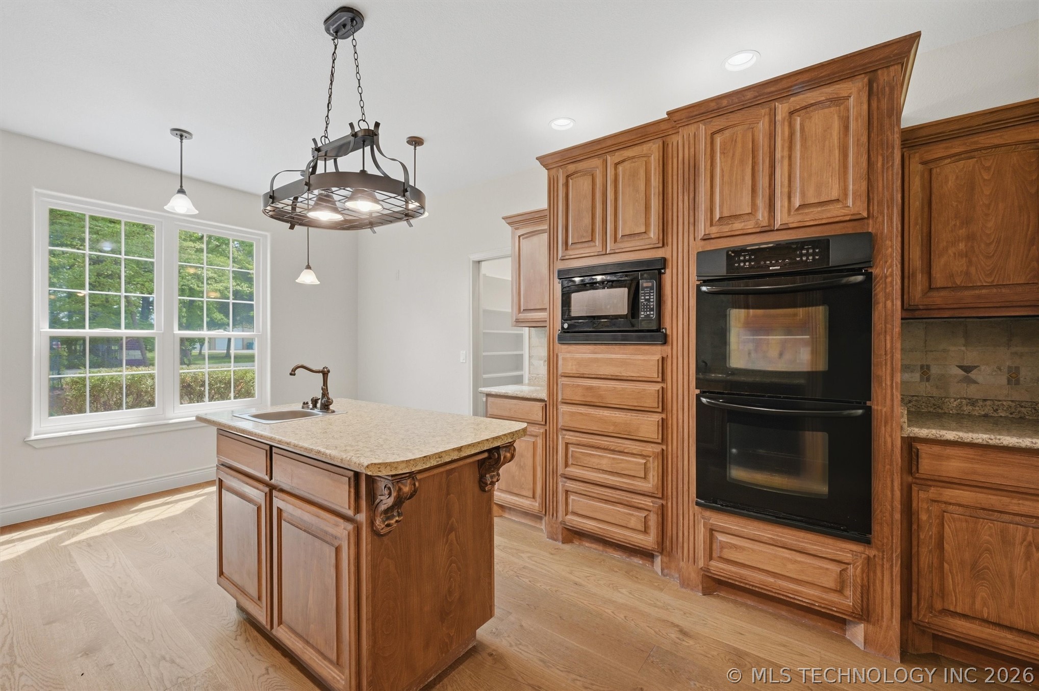 601 Thousand Oaks Cartwright OK 74731