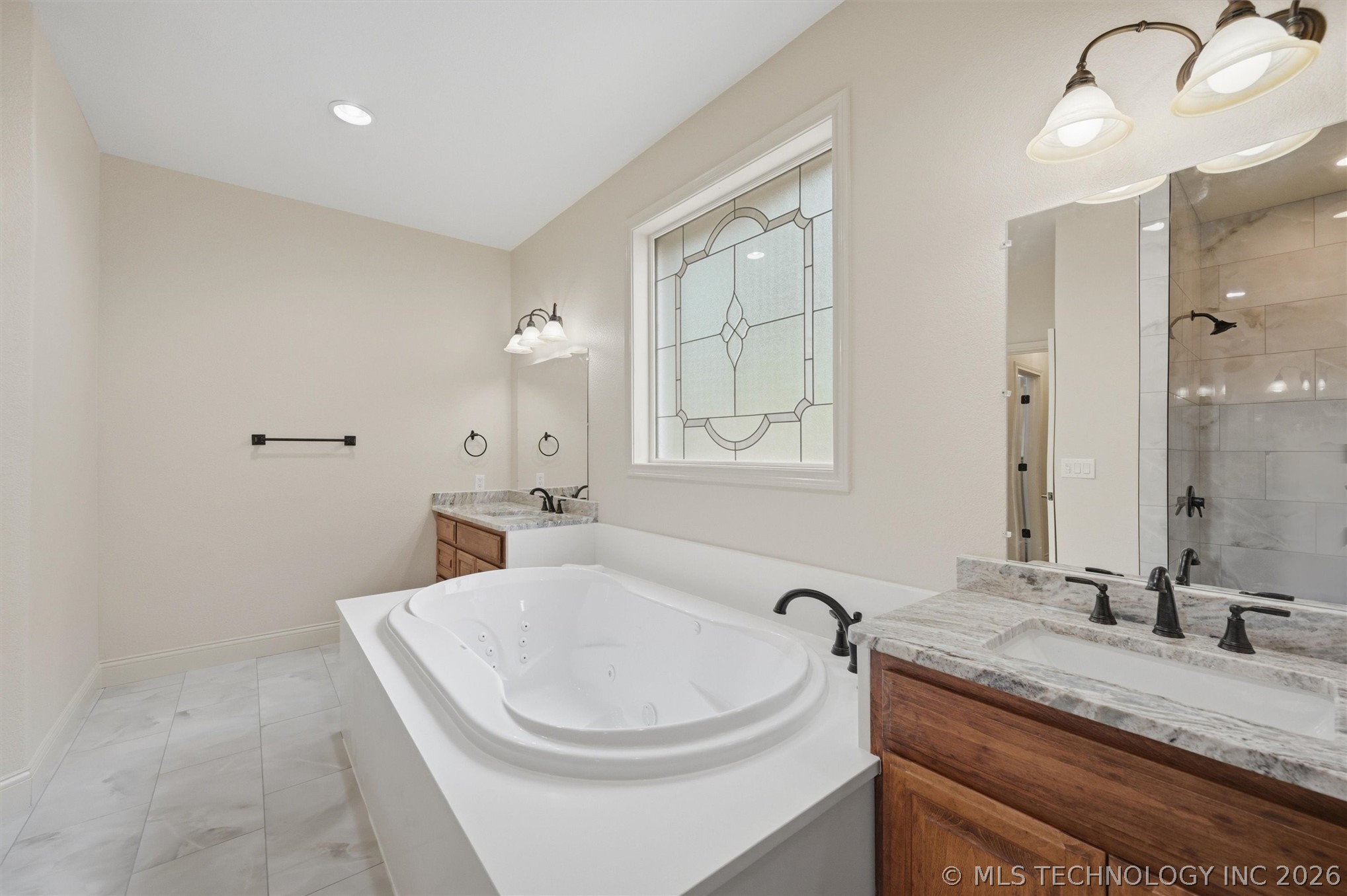 601 Thousand Oaks Cartwright OK 74731