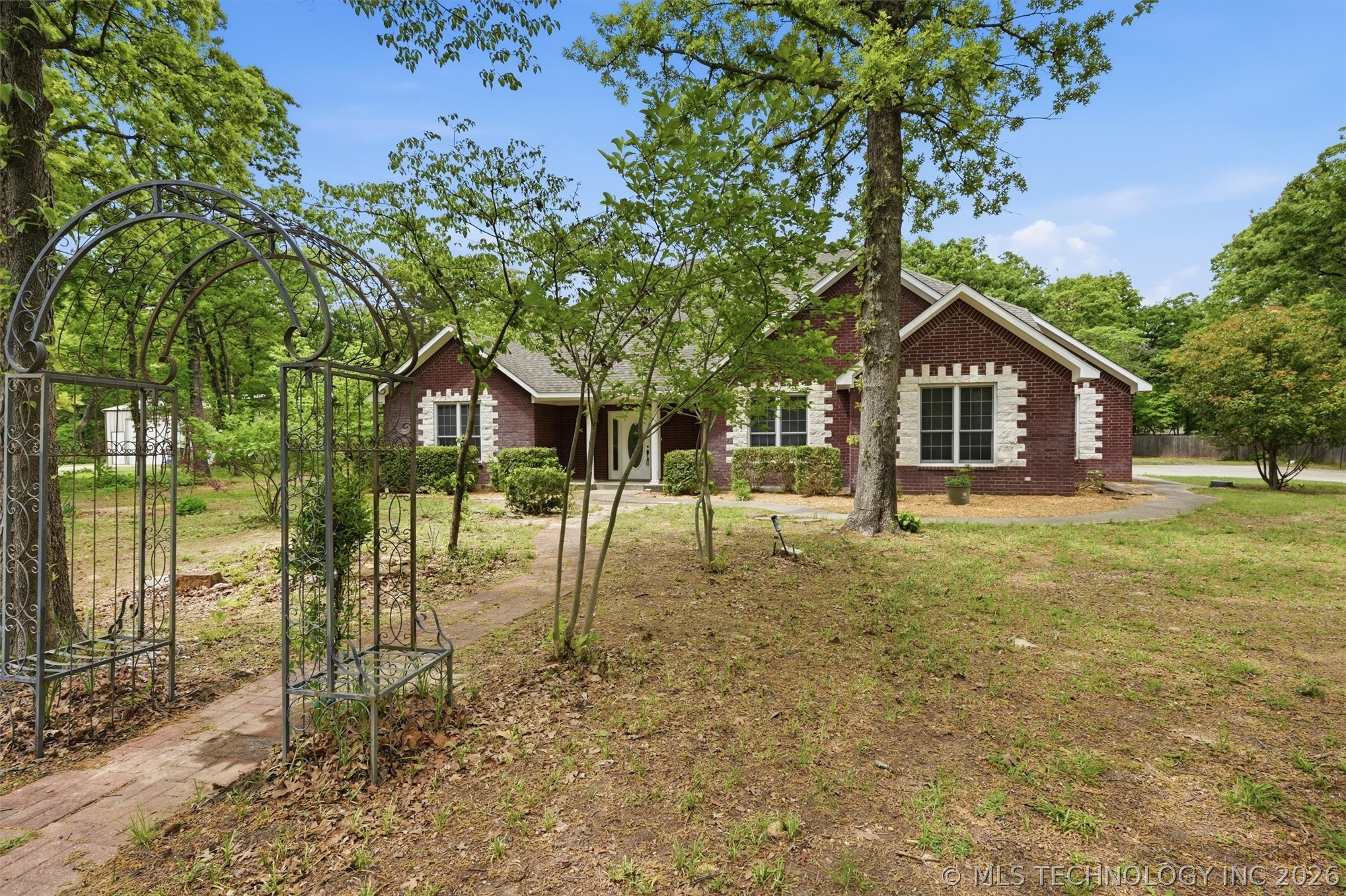 601 Thousand Oaks Cartwright OK 74731