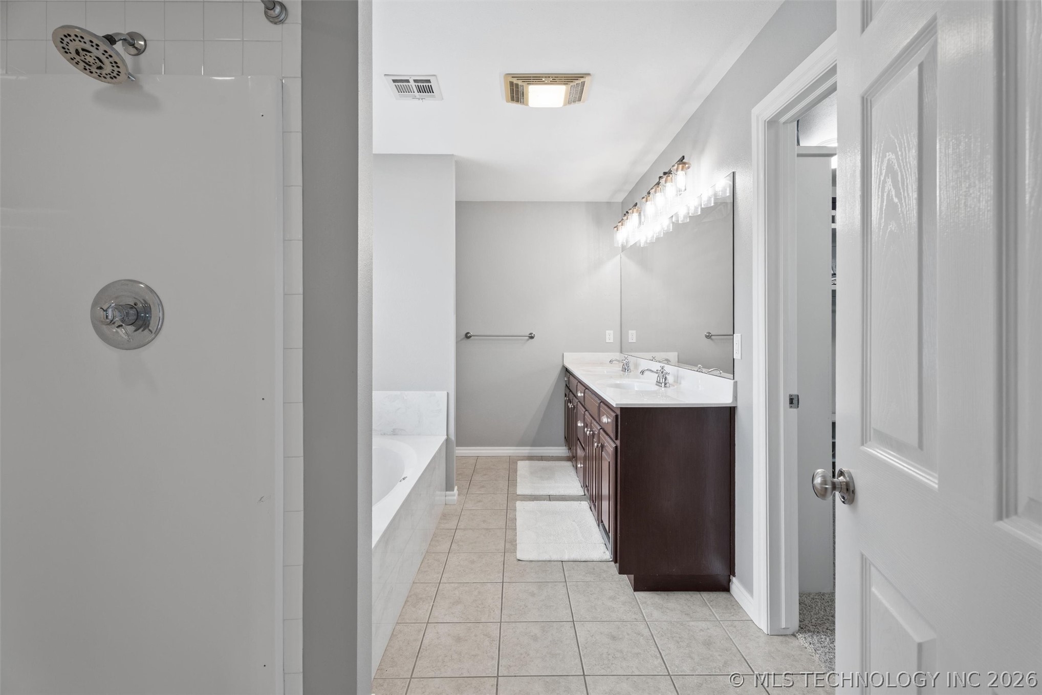 5812 Woodland Road Bartlesville OK 74006