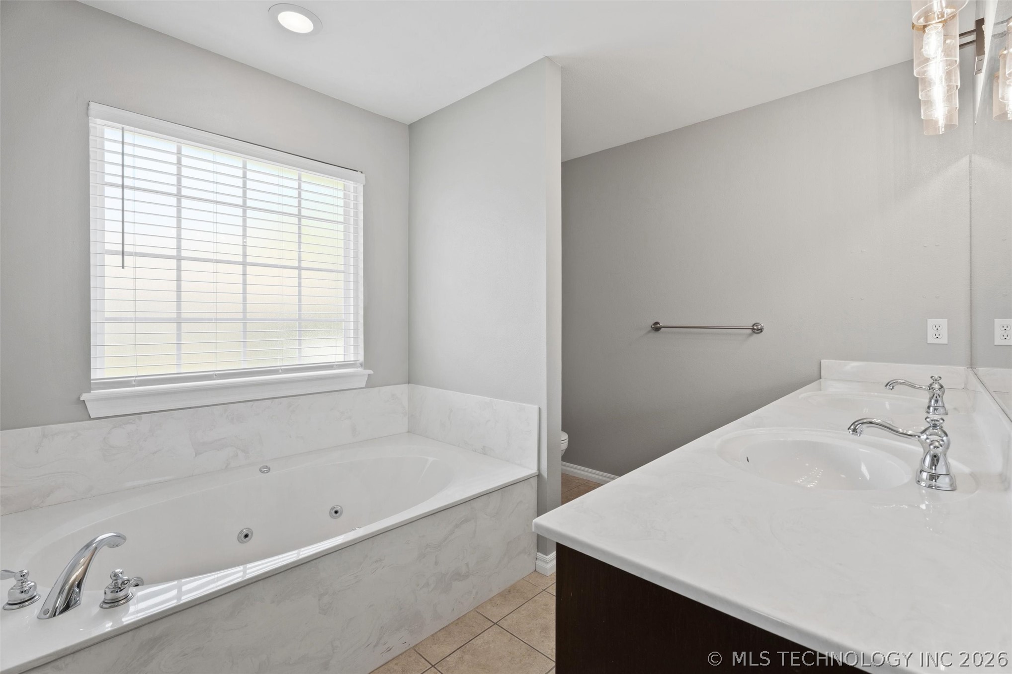 5812 Woodland Road Bartlesville OK 74006