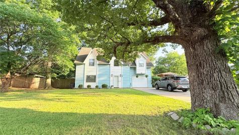 1218 E Boone Street Tahlequah OK 74464