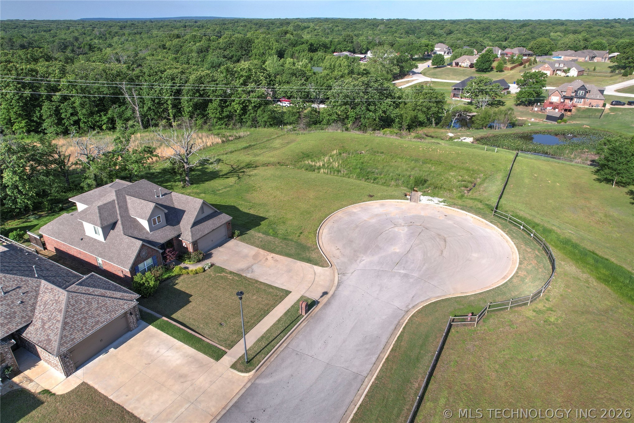 26576 E 143rd Street S Coweta OK 74429