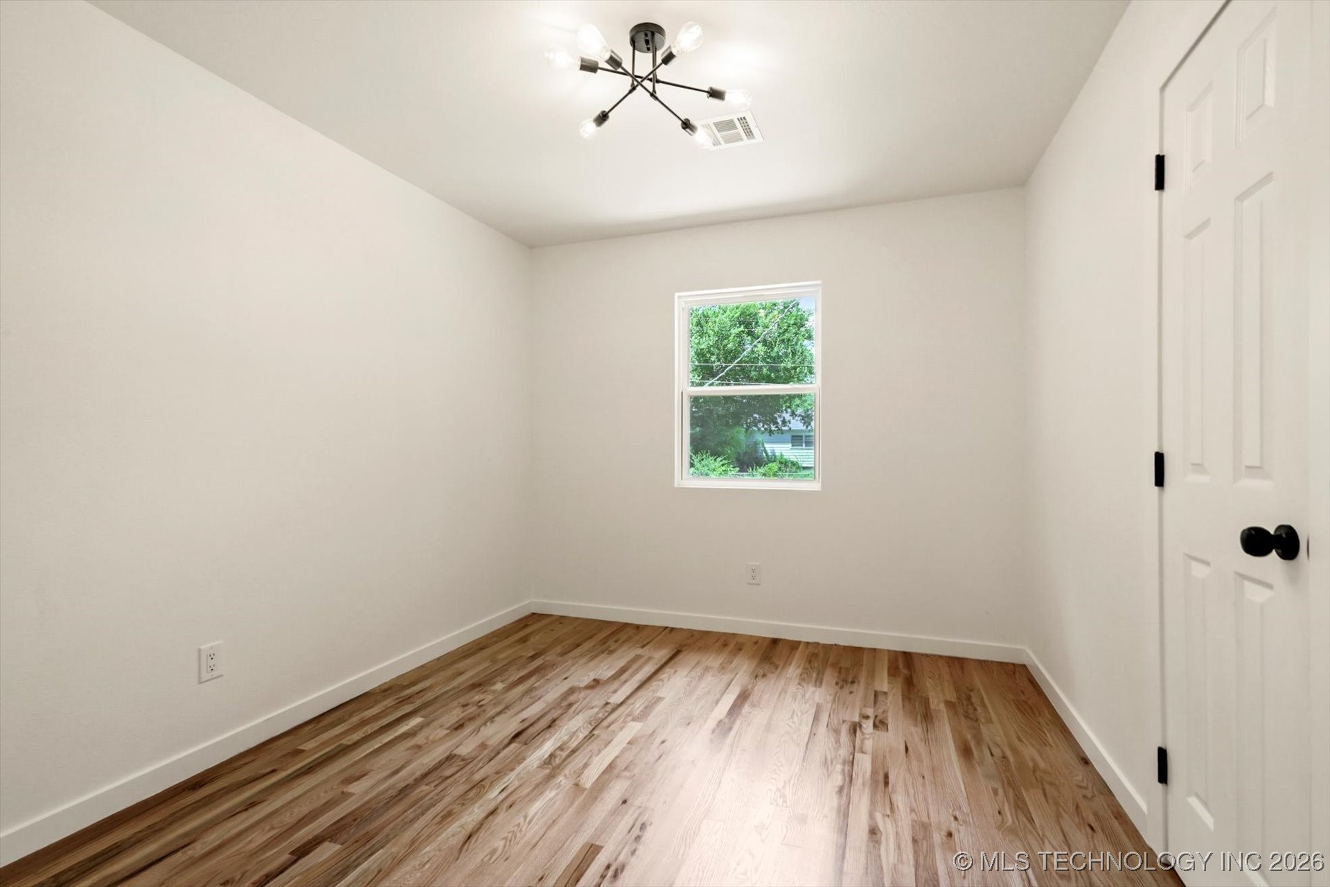 6763 E Independence Place Tulsa OK 74115