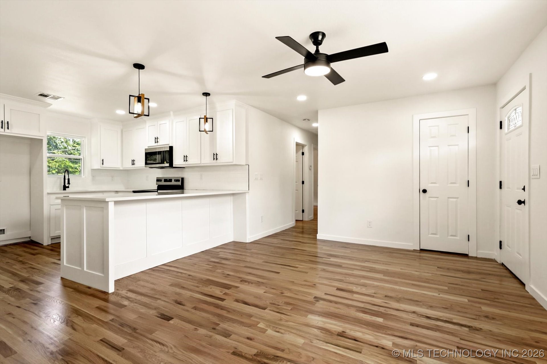 6763 E Independence Place Tulsa OK 74115