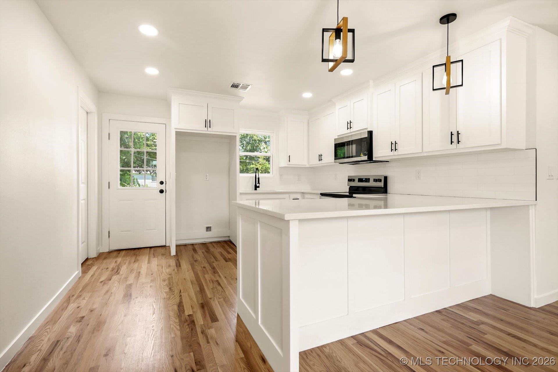 6763 E Independence Place Tulsa OK 74115