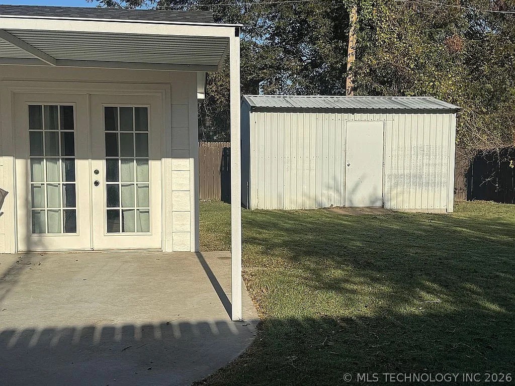 124 N Sunset Drive Madill OK 73446