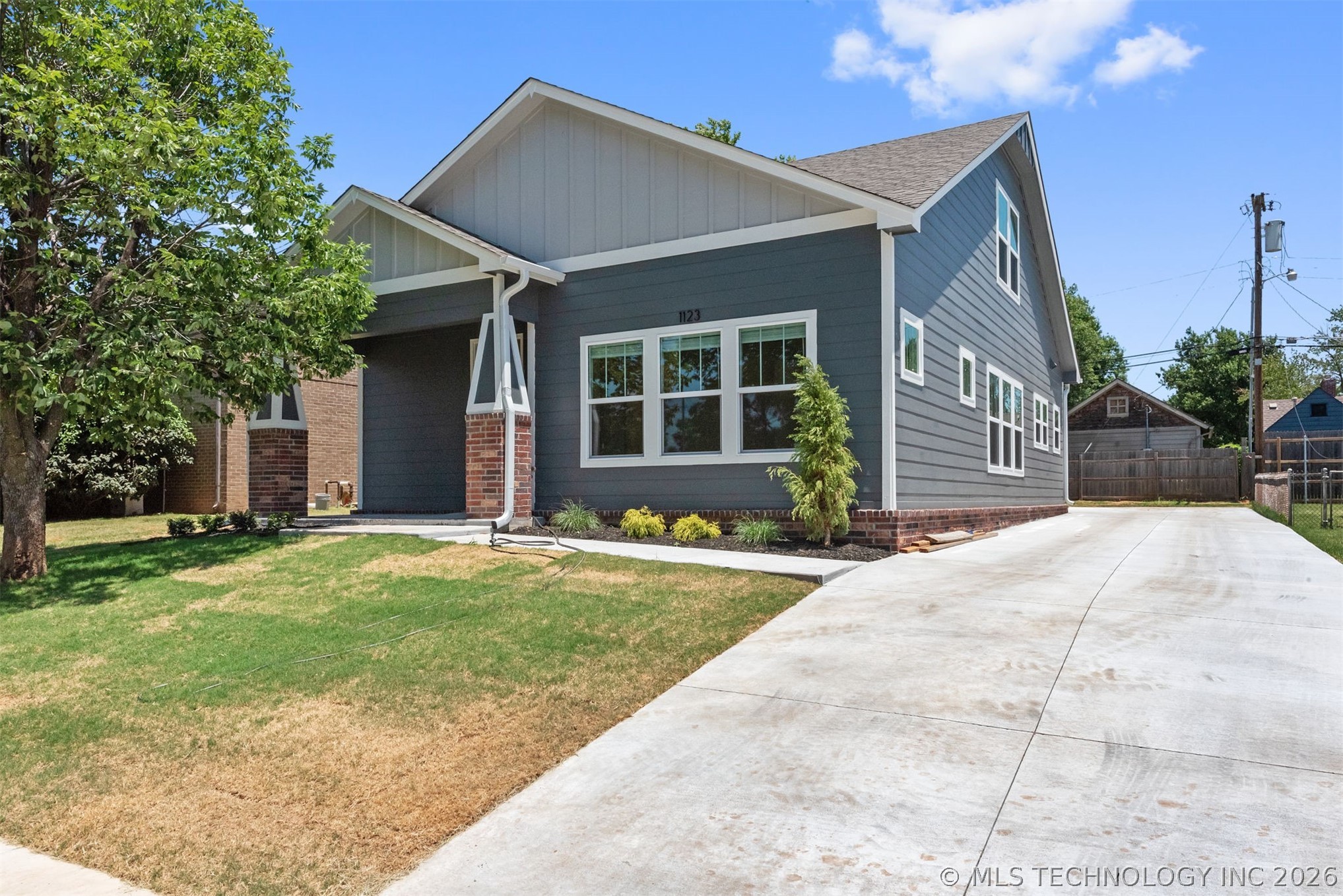1123 S Delaware Place Tulsa OK 74104