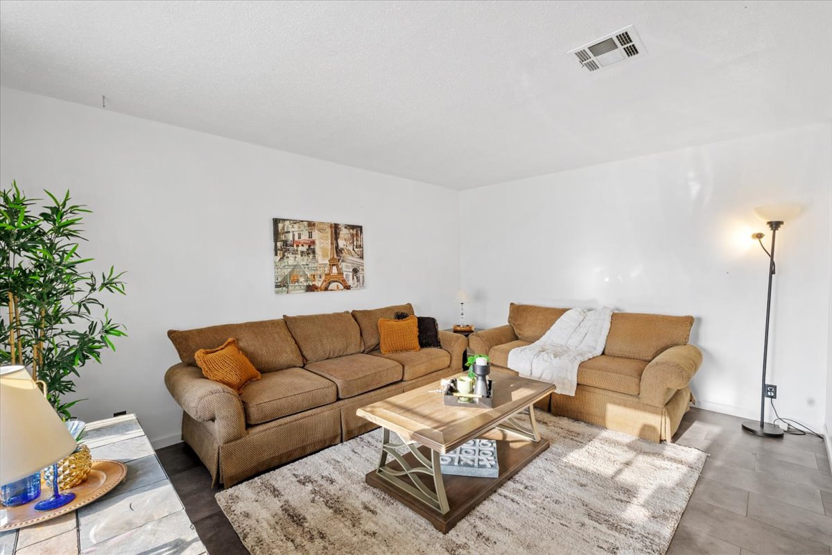 1543 S 122nd East Avenue Tulsa OK 74128