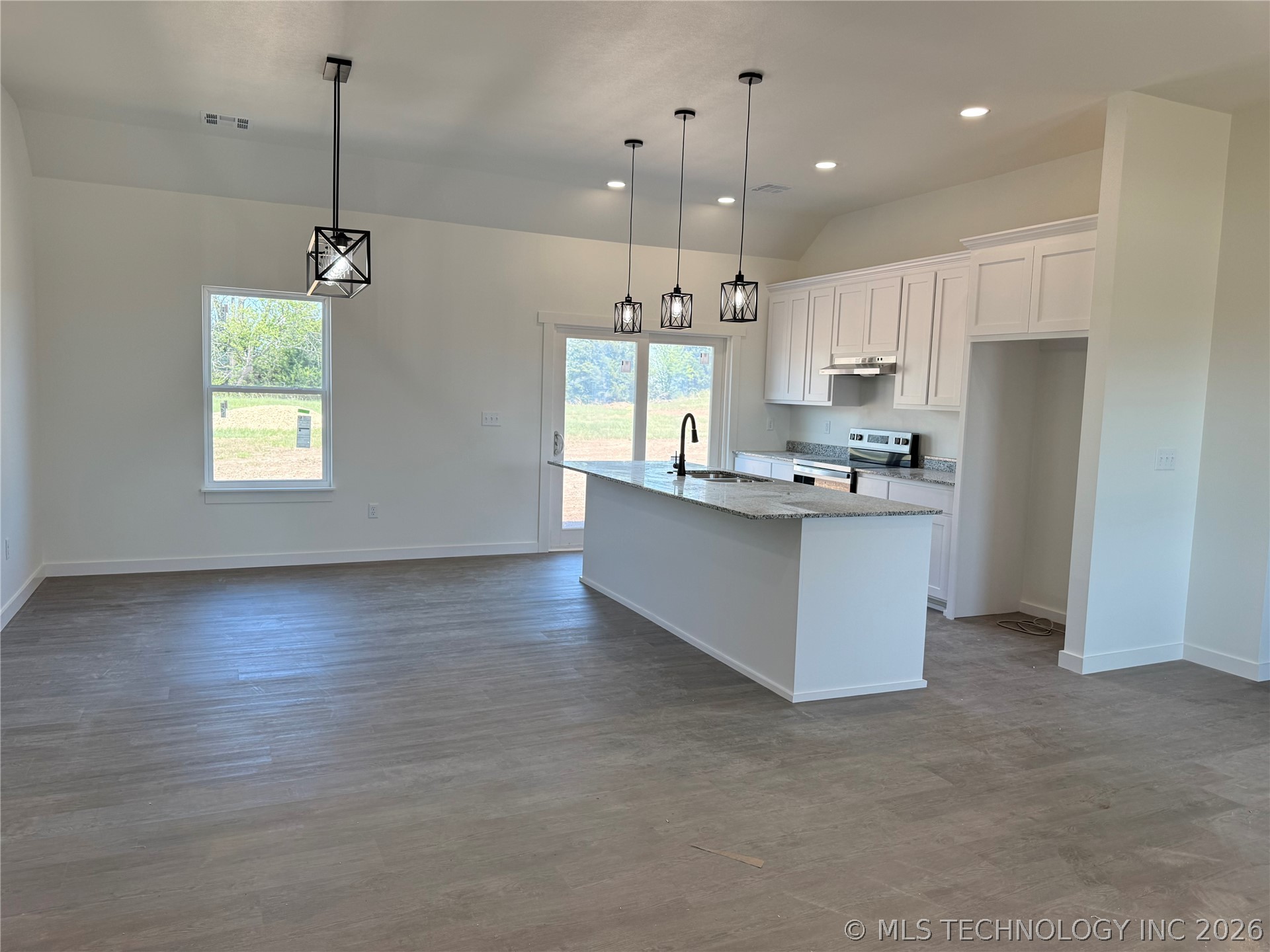 1990 N Everly Drive Tahlequah OK 74464