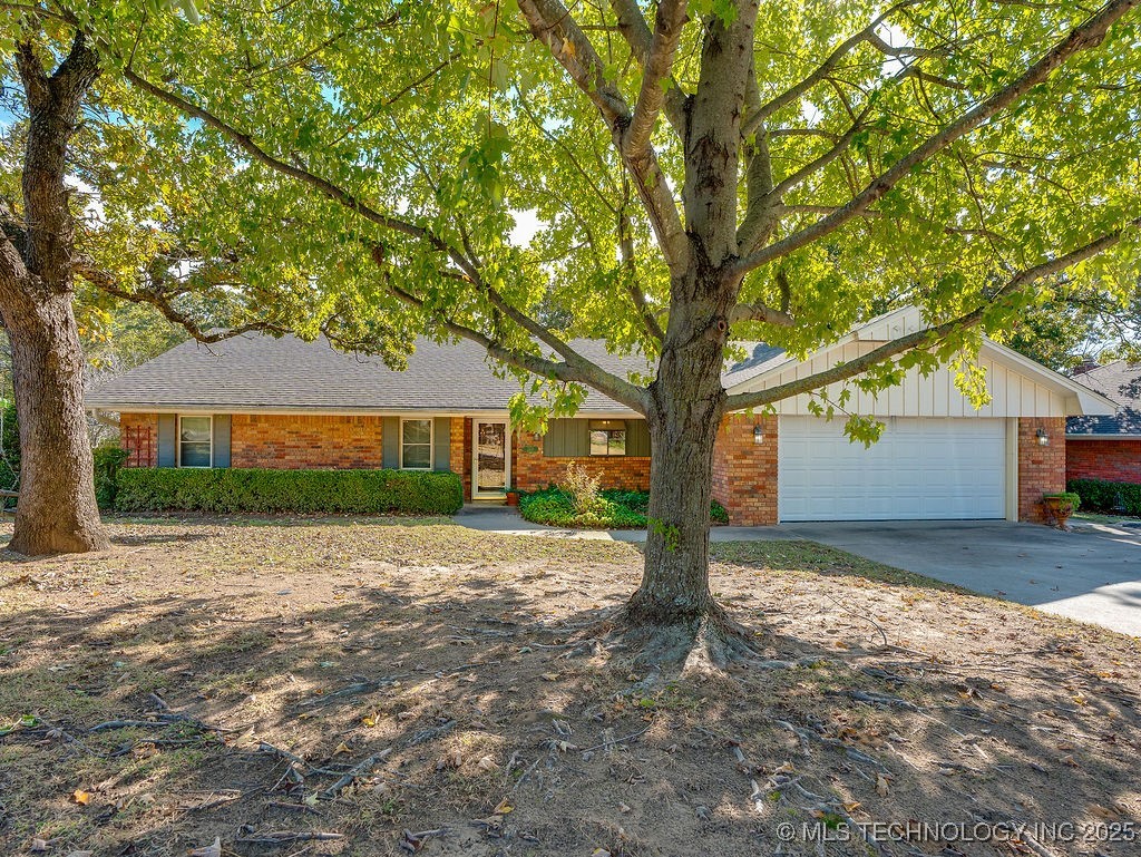 2431 Foliage Ada OK 74820