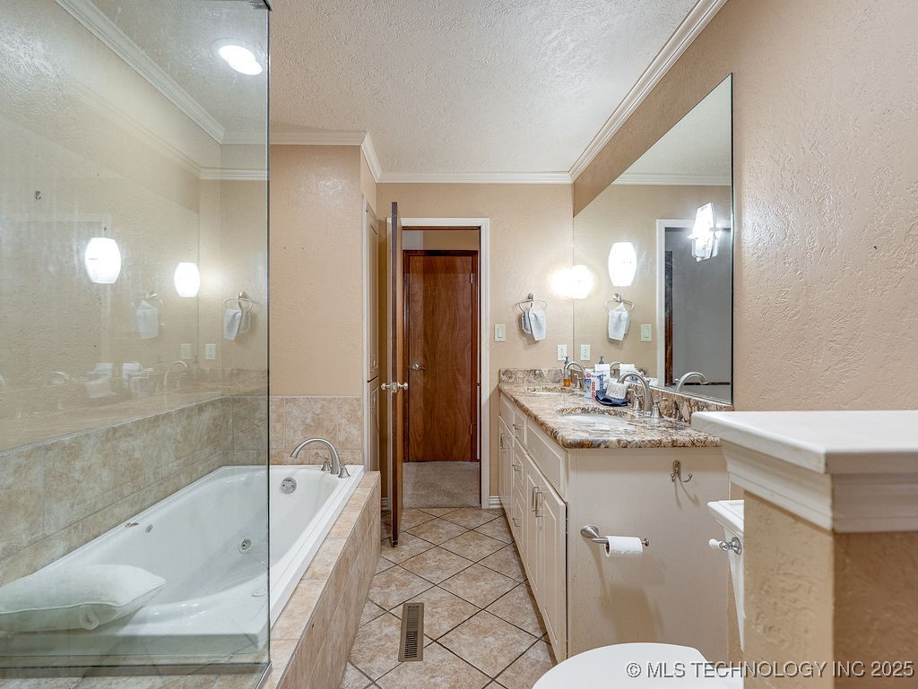 2431 Foliage Ada OK 74820