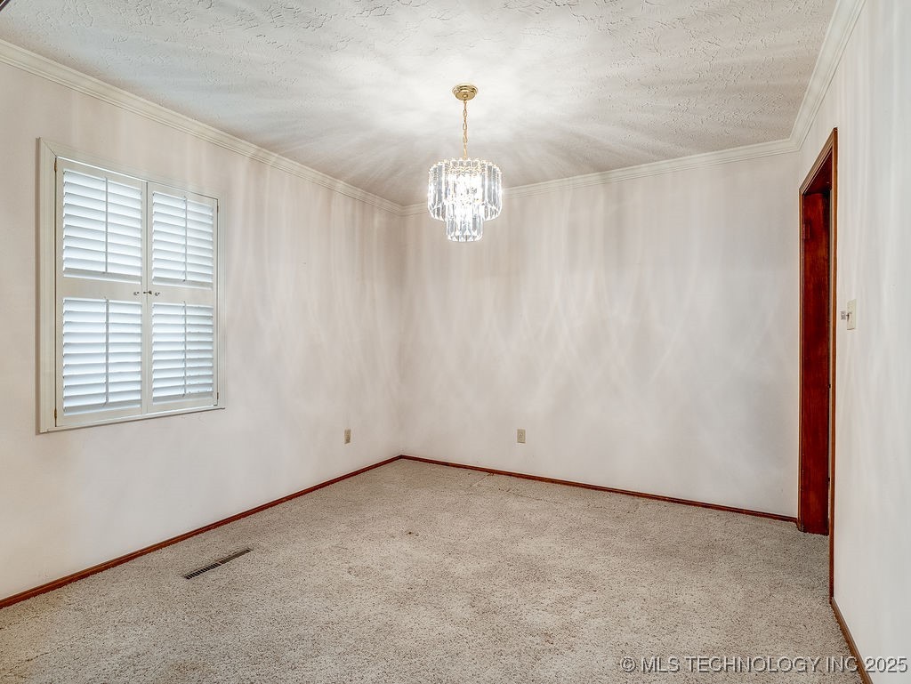 2431 Foliage Ada OK 74820