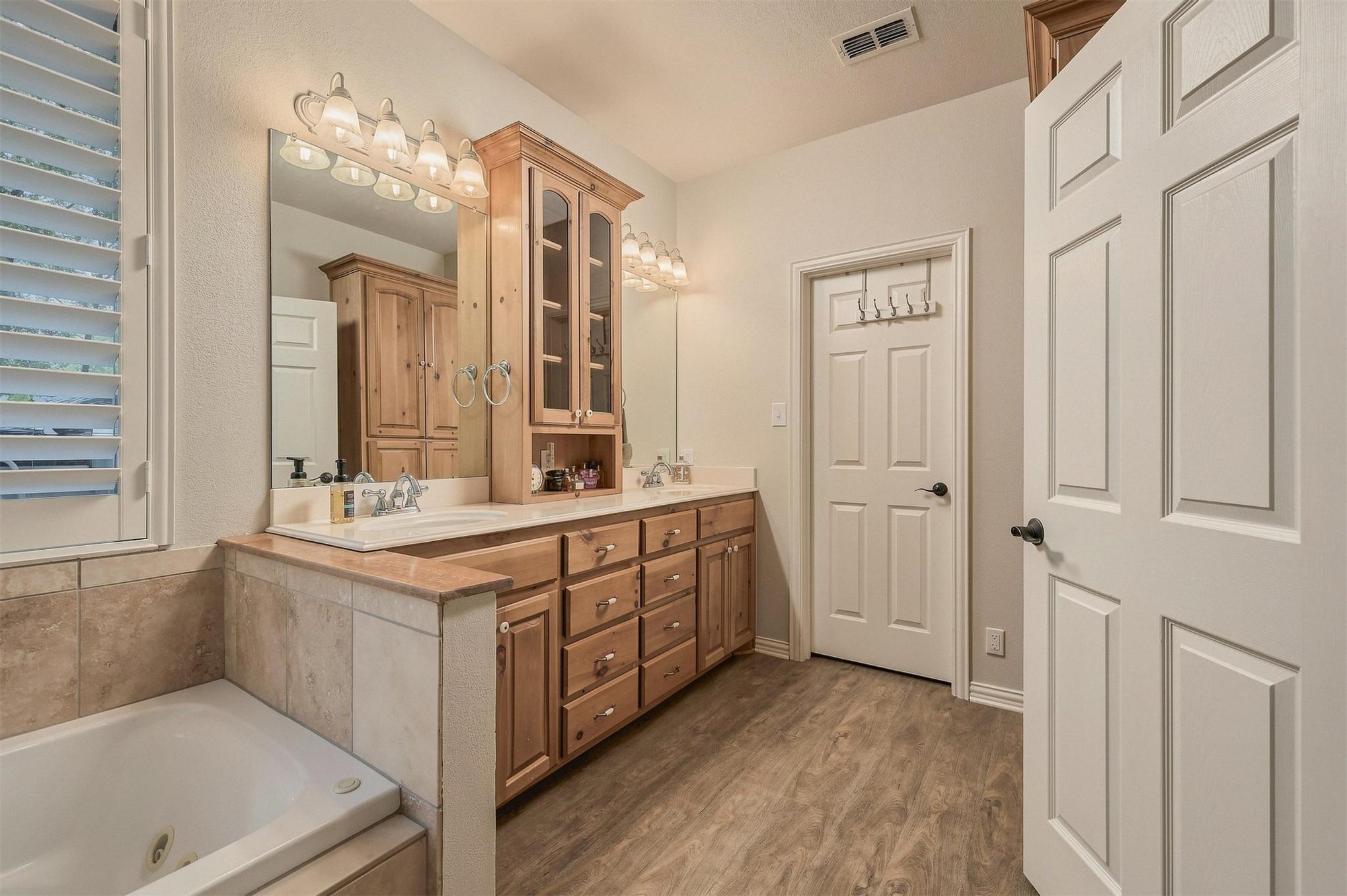 205 Thousand Oaks Cartwright OK 74731