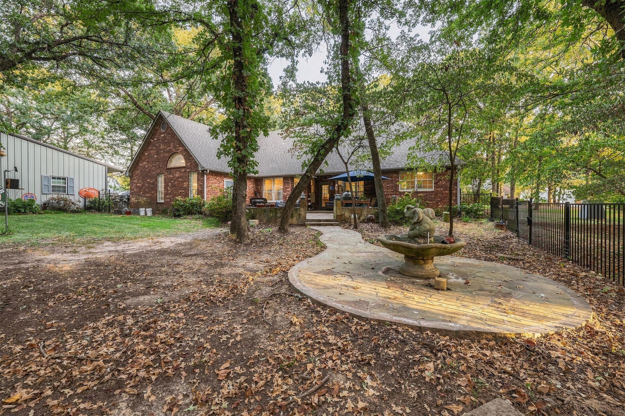 205 Thousand Oaks Cartwright OK 74731