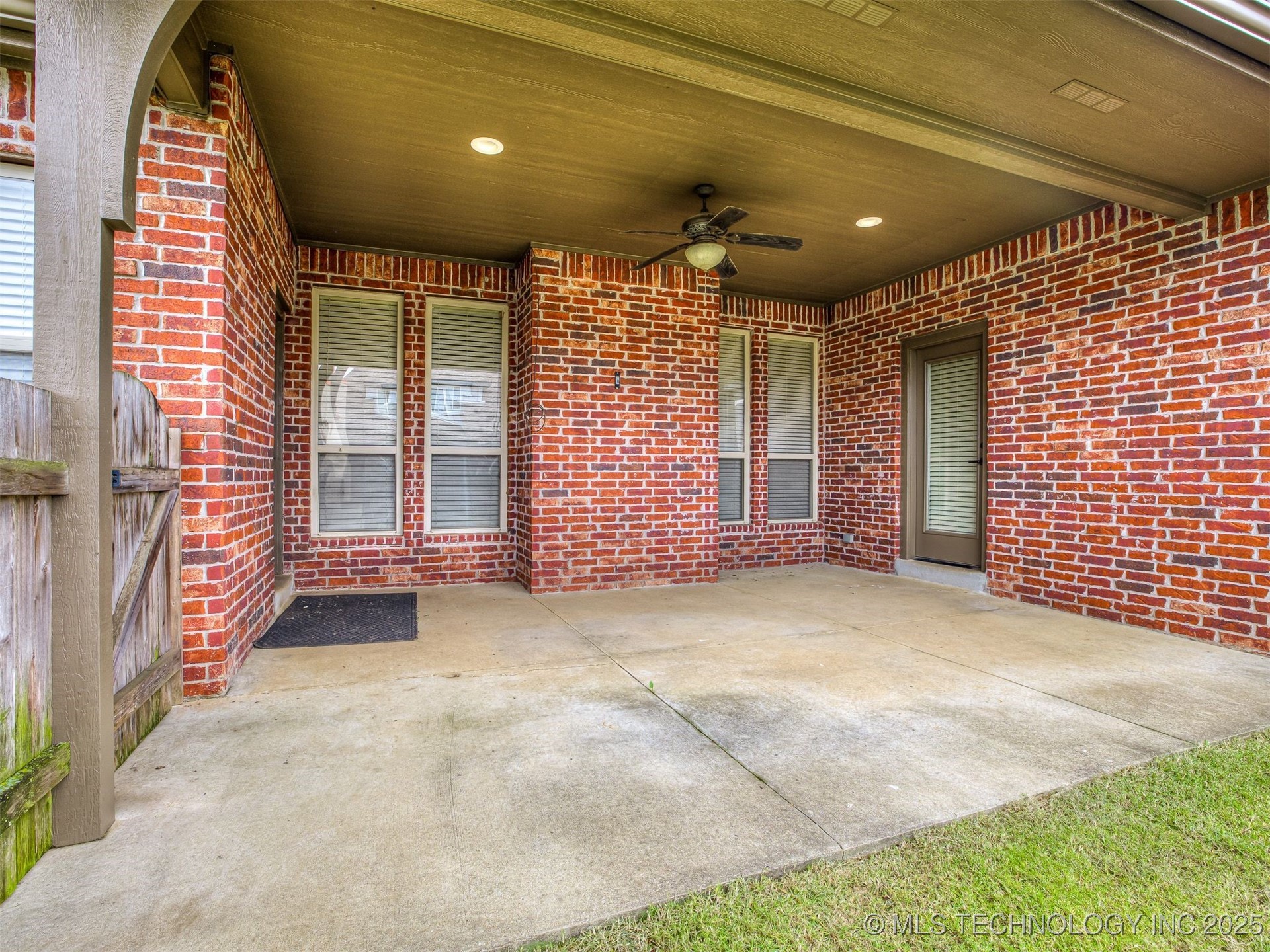 6083 E 143rd Place Bixby OK 74008