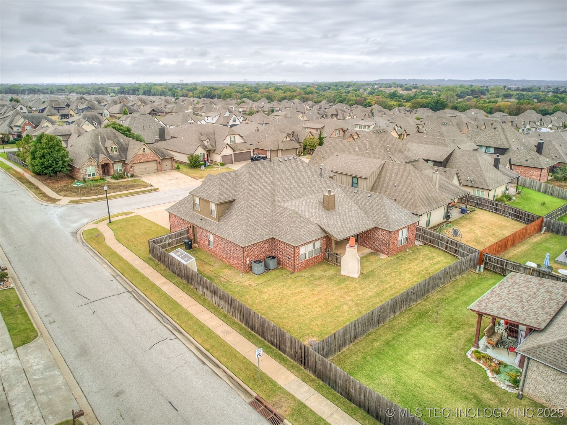 6083 E 143rd Place Bixby OK 74008