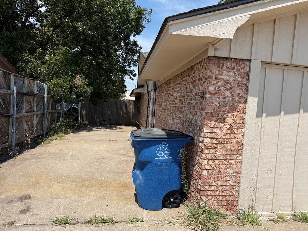 8809 E 2nd Street Tulsa OK 74112